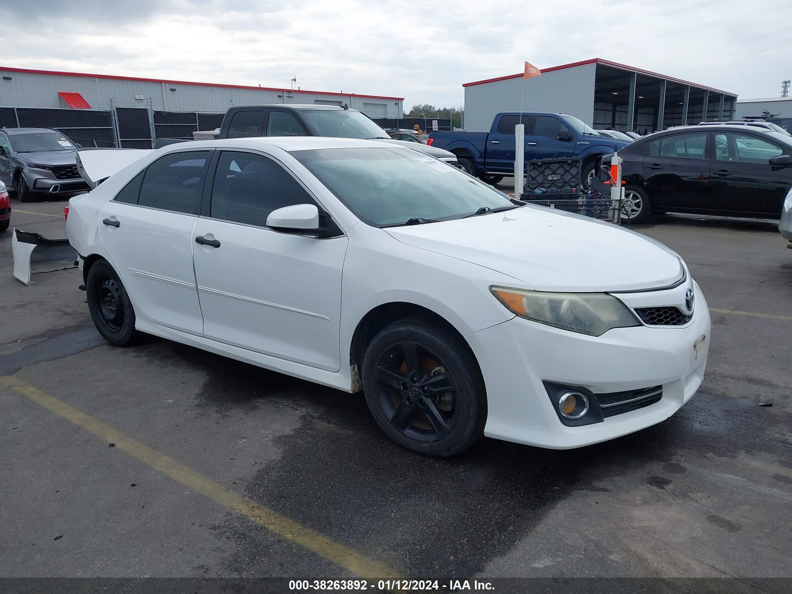 TOYOTA CAMRY 2014 4t1bf1fk6eu813571