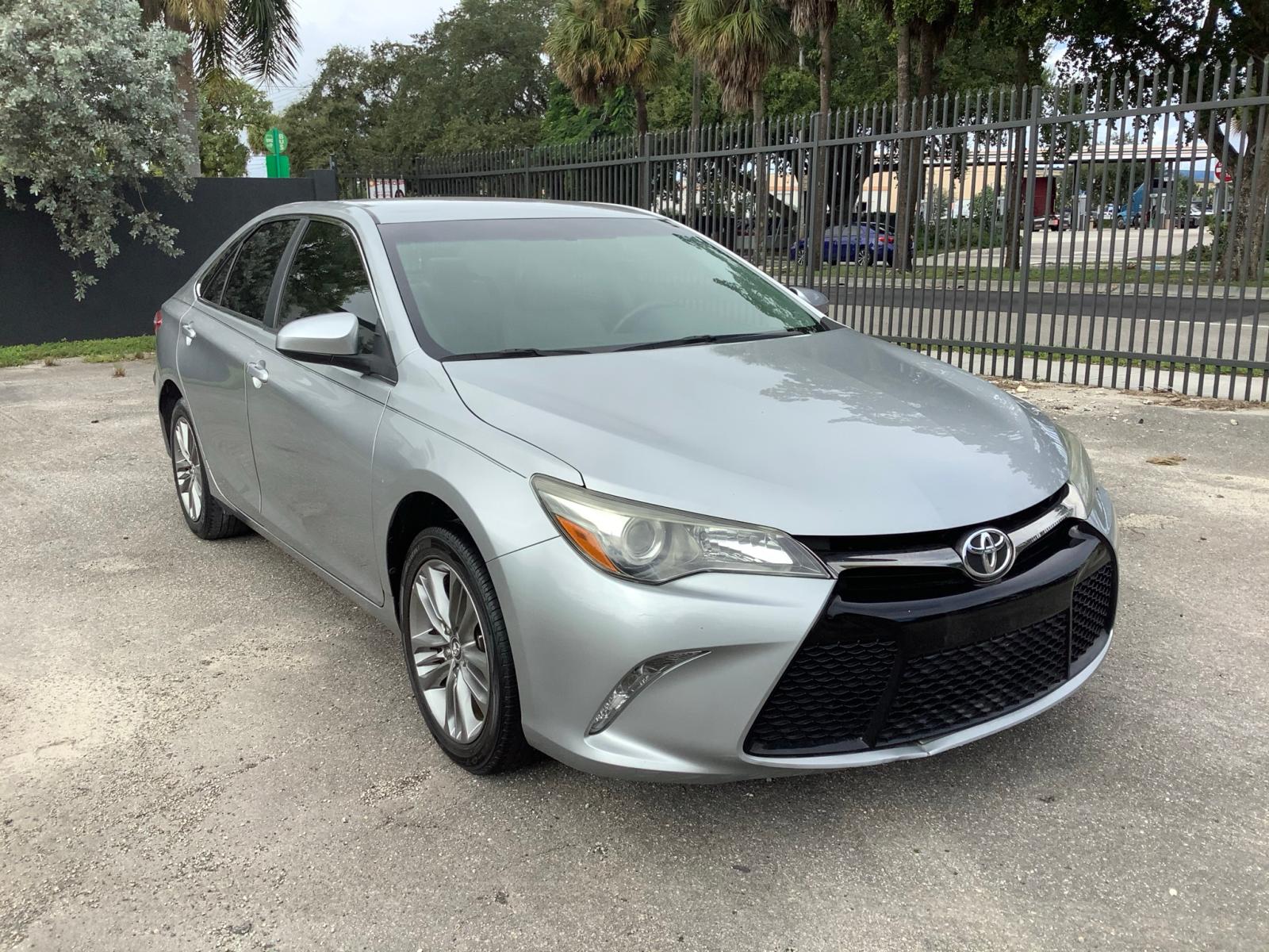 TOYOTA CAMRY LE 2016 4t1bf1fk6gu187796