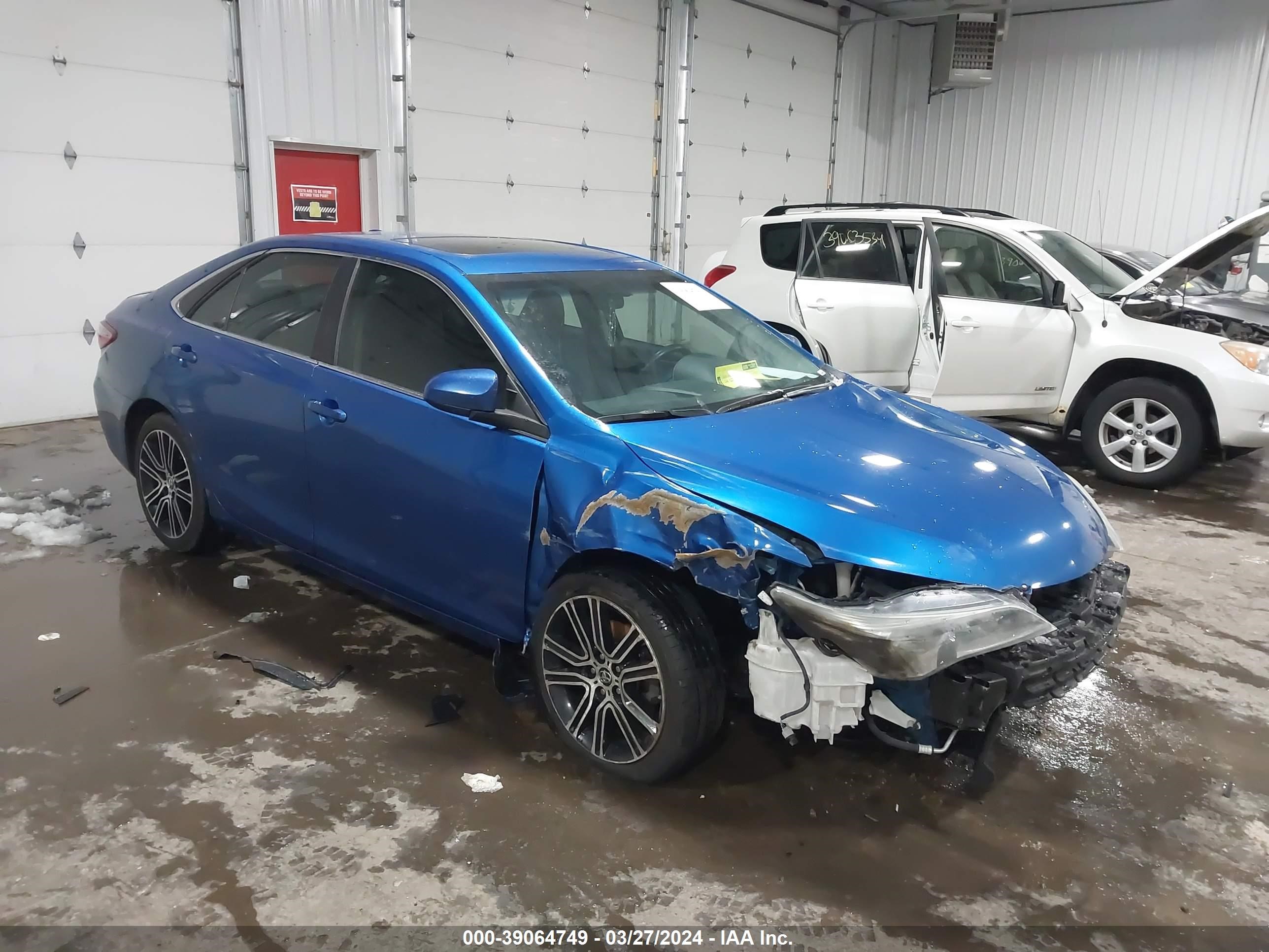 TOYOTA CAMRY 2016 4t1bf1fk6gu545897