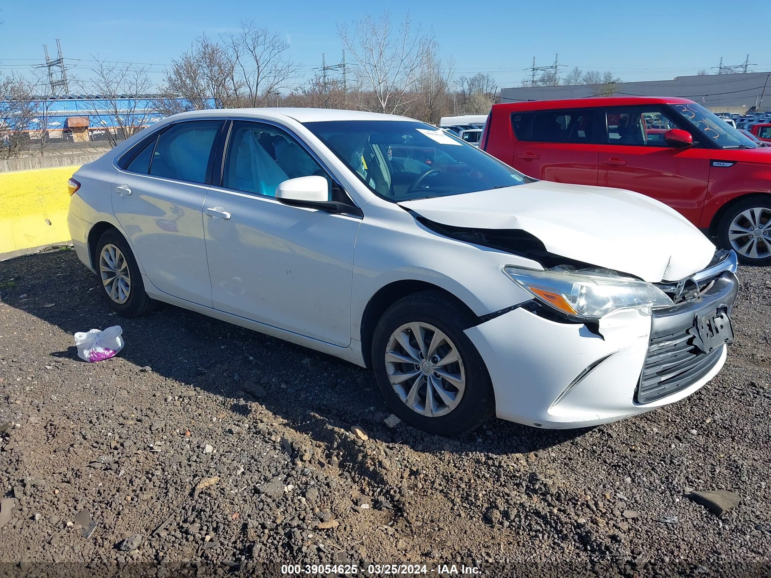 TOYOTA CAMRY 2016 4t1bf1fk6gu565826