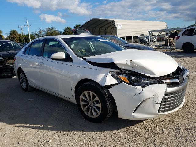 TOYOTA CAMRY LE 2017 4t1bf1fk6hu801330