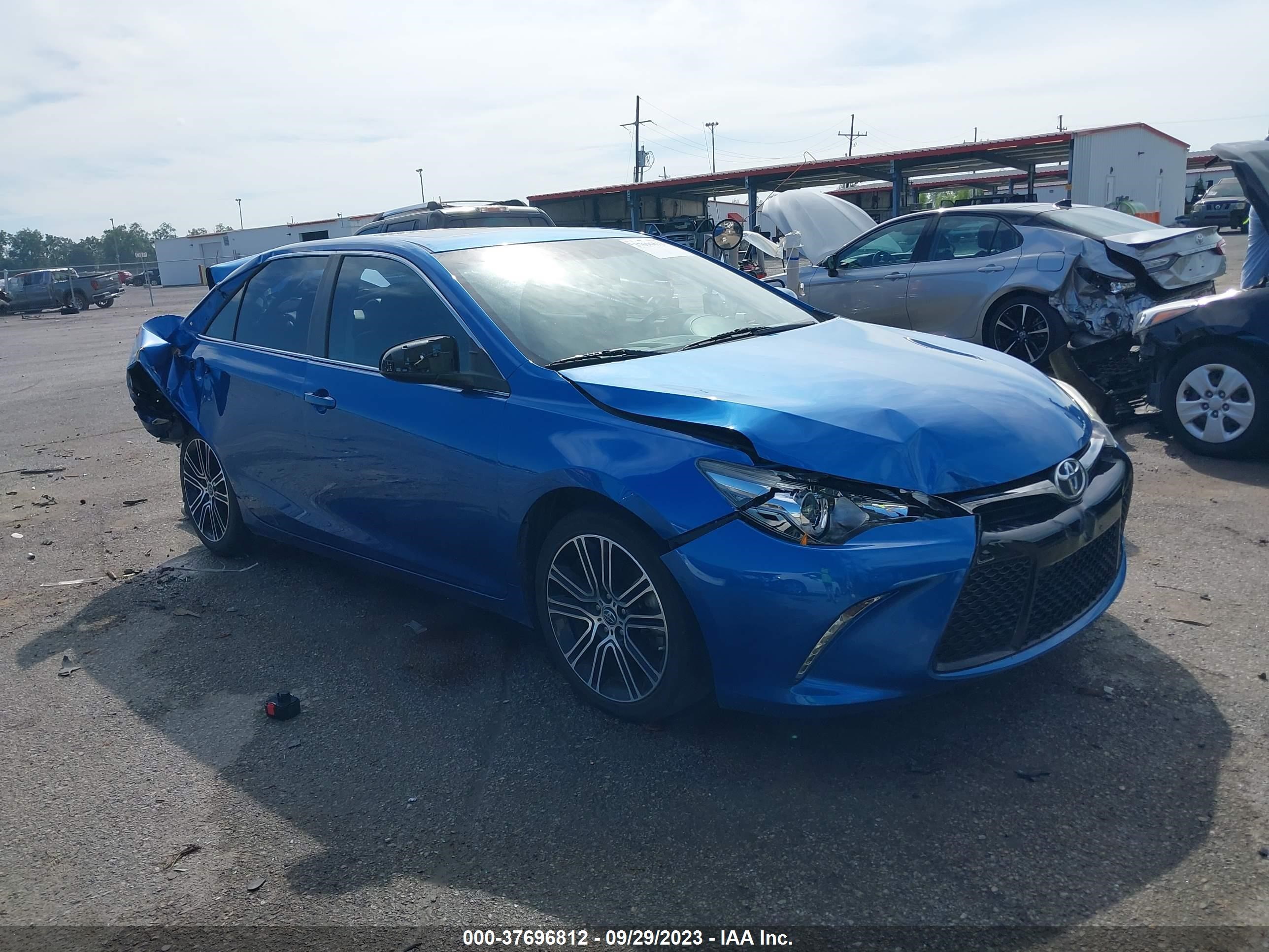 TOYOTA CAMRY 2016 4t1bf1fk7gu563065