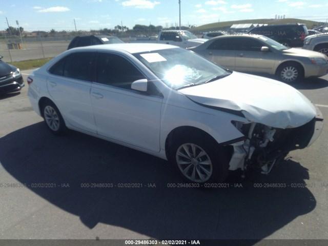 TOYOTA CAMRY 2015 4t1bf1fk8fu105470