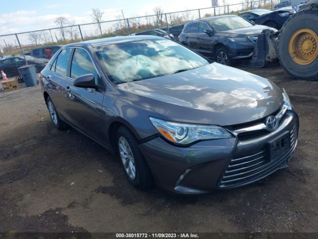 TOYOTA CAMRY 2015 4t1bf1fk8fu889116