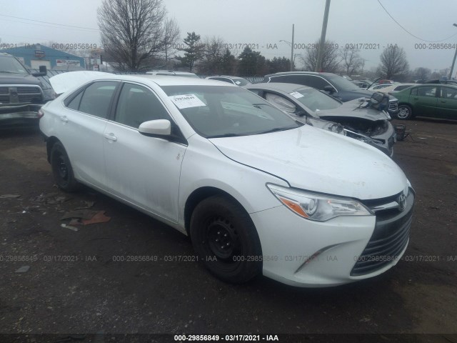 TOYOTA CAMRY 2015 4t1bf1fk8fu955020