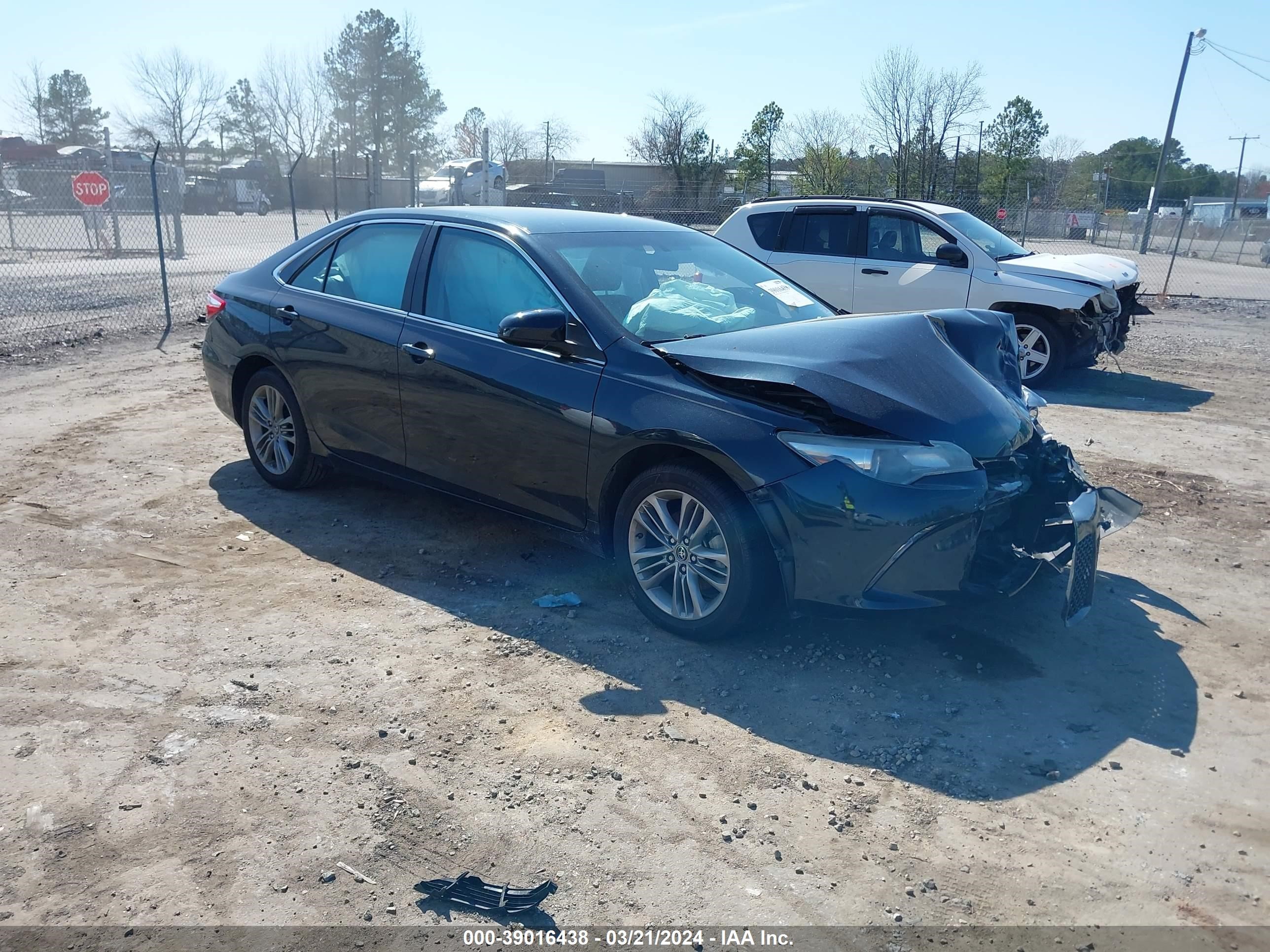 TOYOTA CAMRY 2016 4t1bf1fk8gu142052