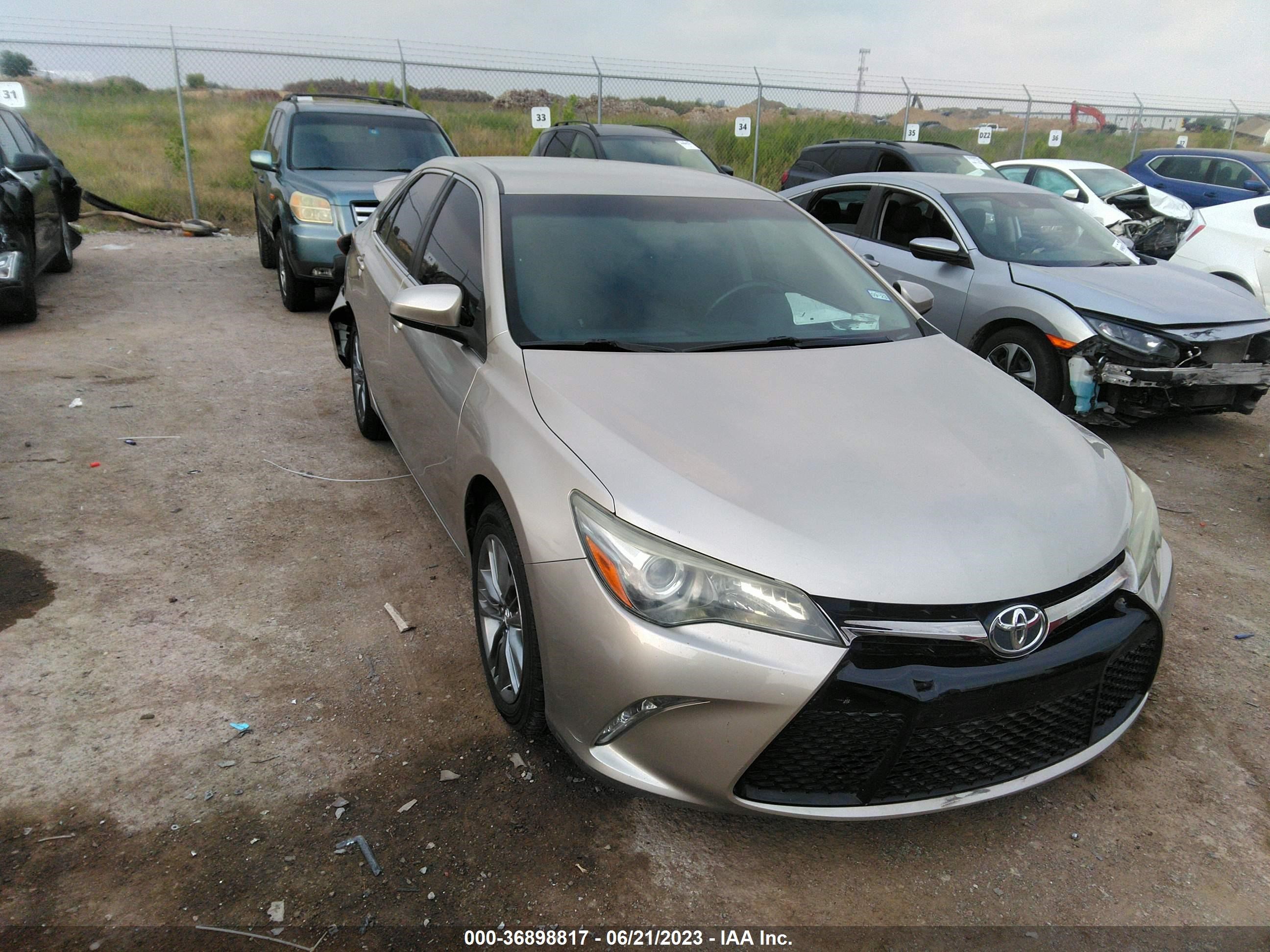 TOYOTA CAMRY 2016 4t1bf1fk8gu245875