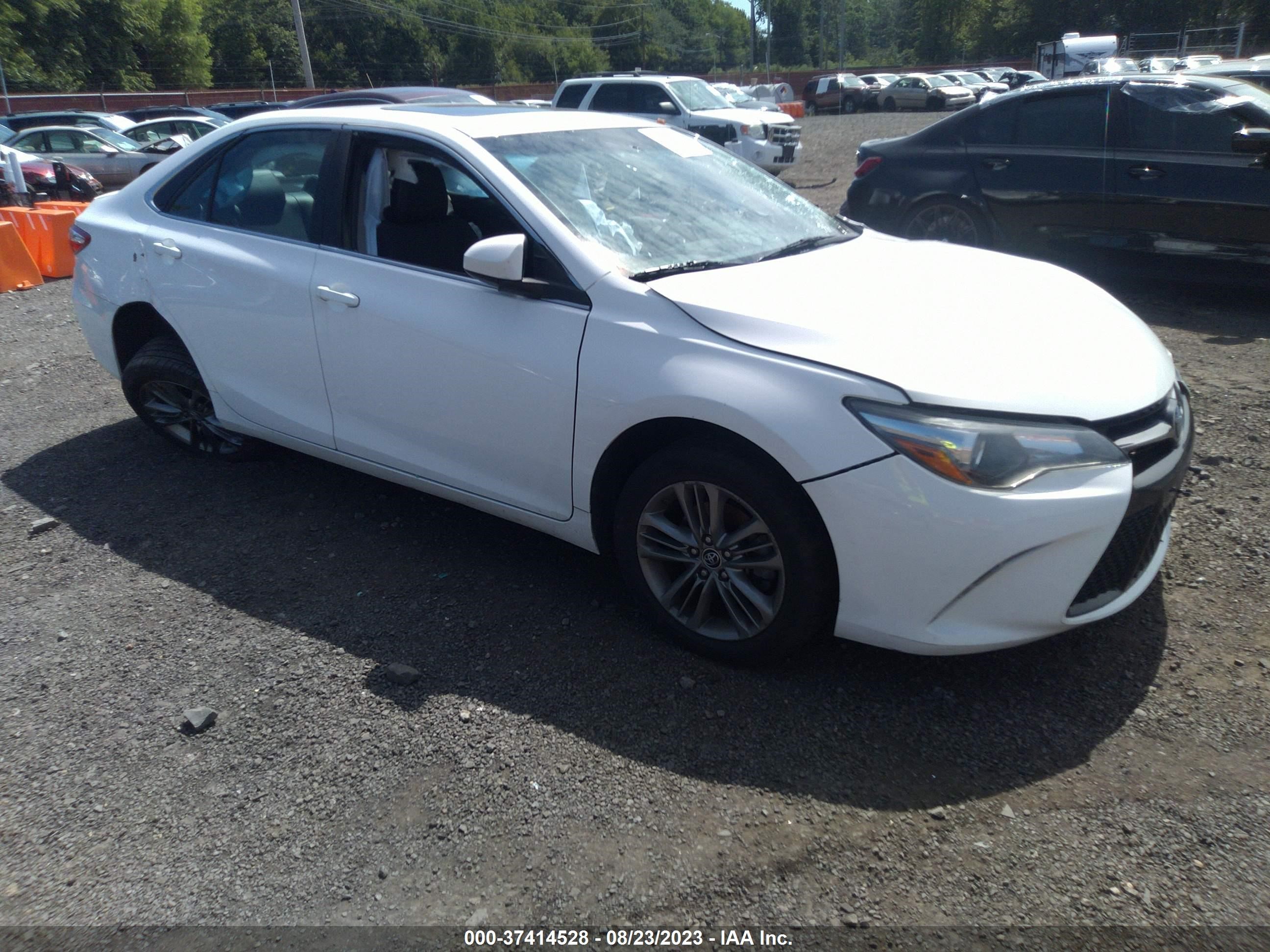 TOYOTA CAMRY 2016 4t1bf1fk8gu532505