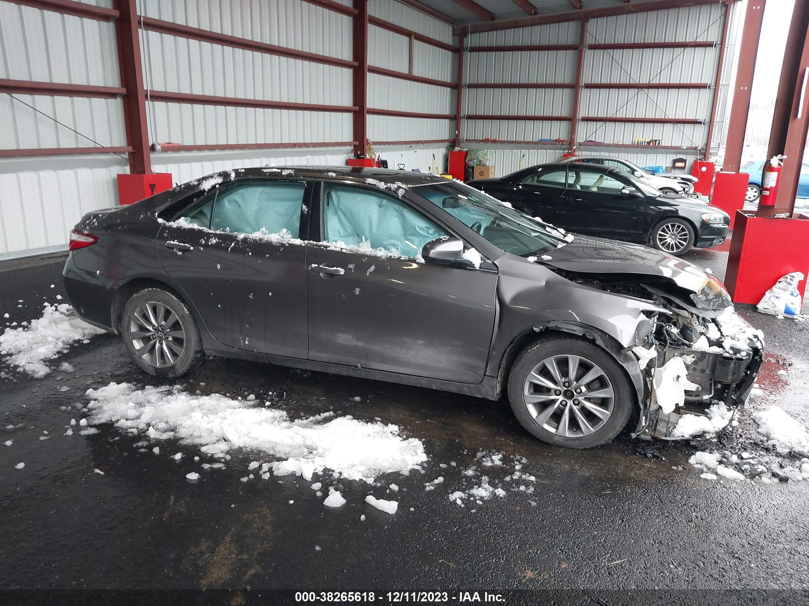 TOYOTA CAMRY 2016 4t1bf1fk8gu533606