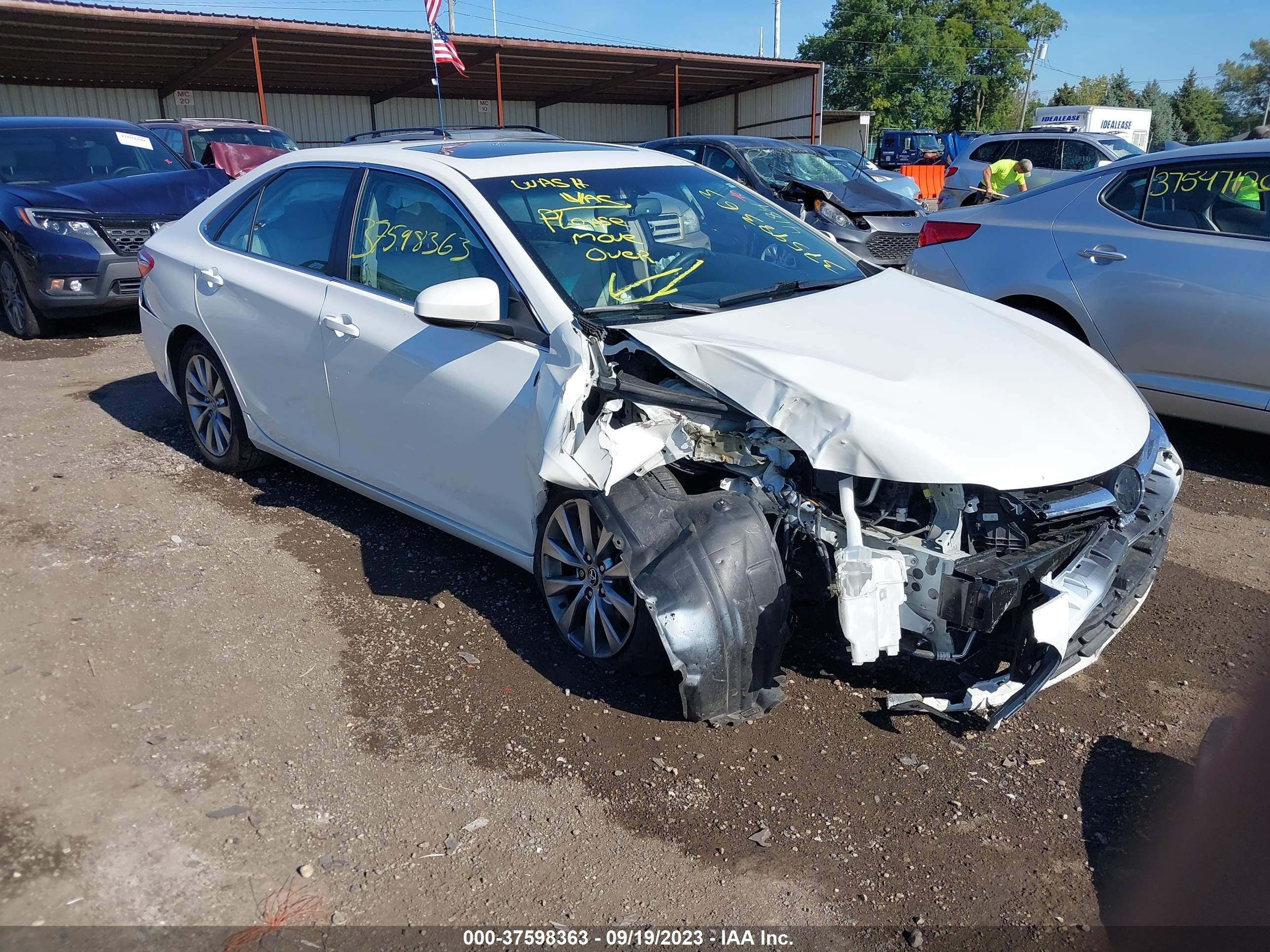 TOYOTA CAMRY 2016 4t1bf1fk8gu544184