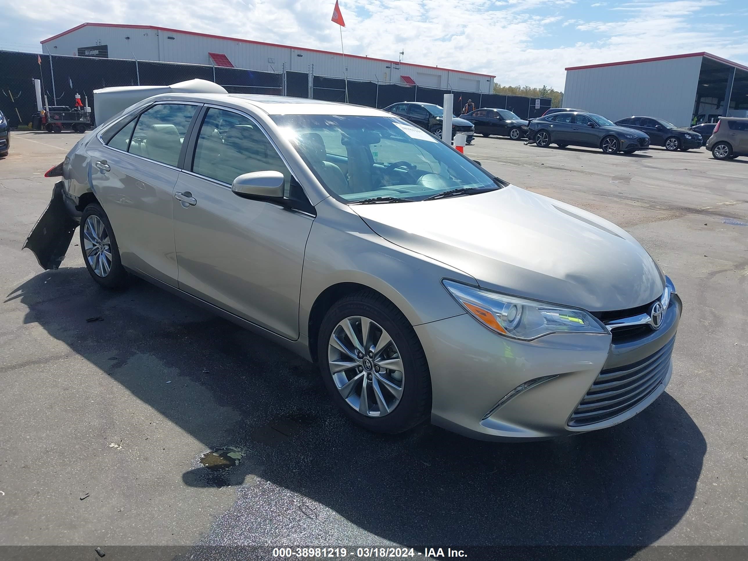 TOYOTA CAMRY 2017 4t1bf1fk8hu748016