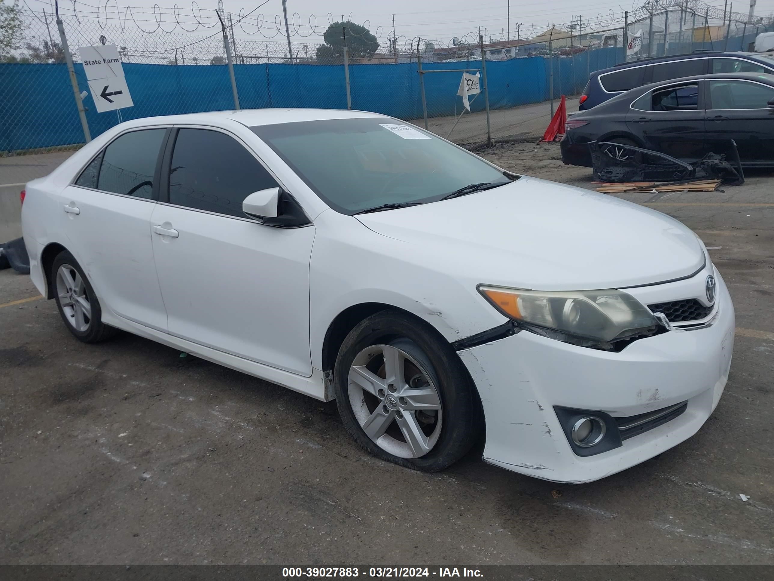 TOYOTA CAMRY 2014 4t1bf1fk9eu813449