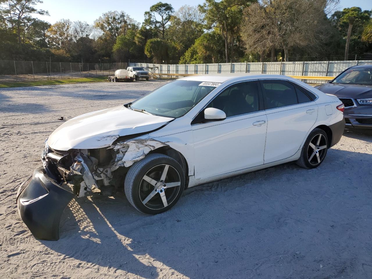 TOYOTA CAMRY 2016 4t1bf1fkxgu177417