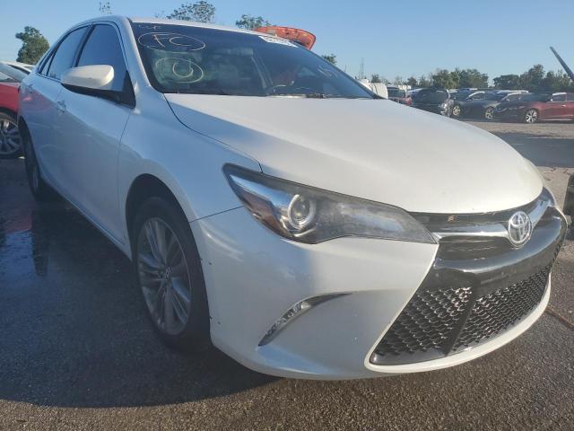 TOYOTA CAMRY LE 2017 4t1bf1fkxhu403473