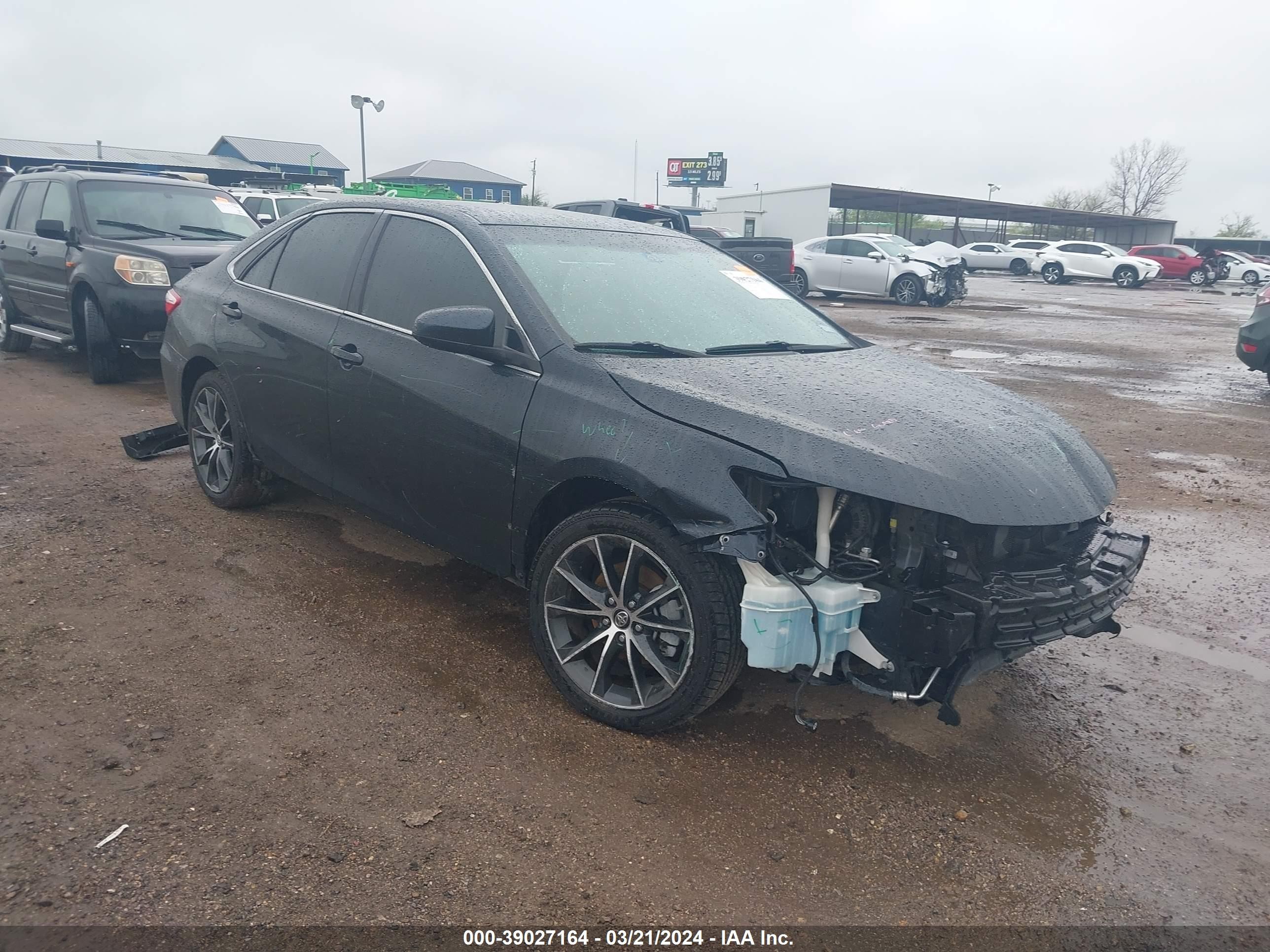 TOYOTA CAMRY 2017 4t1bf1fkxhu425862