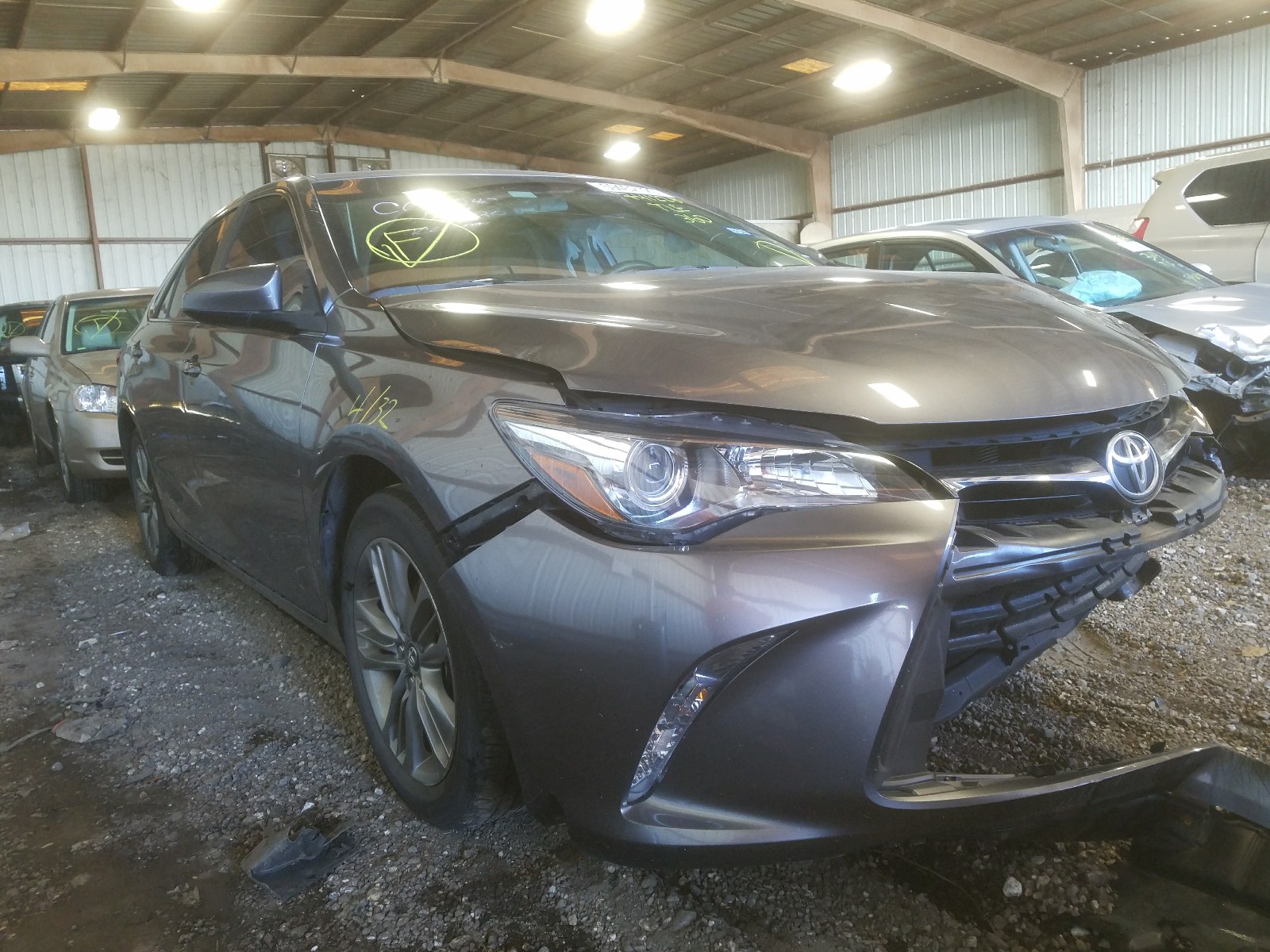 TOYOTA CAMRY LE 2017 4t1bf1fkxhu741228