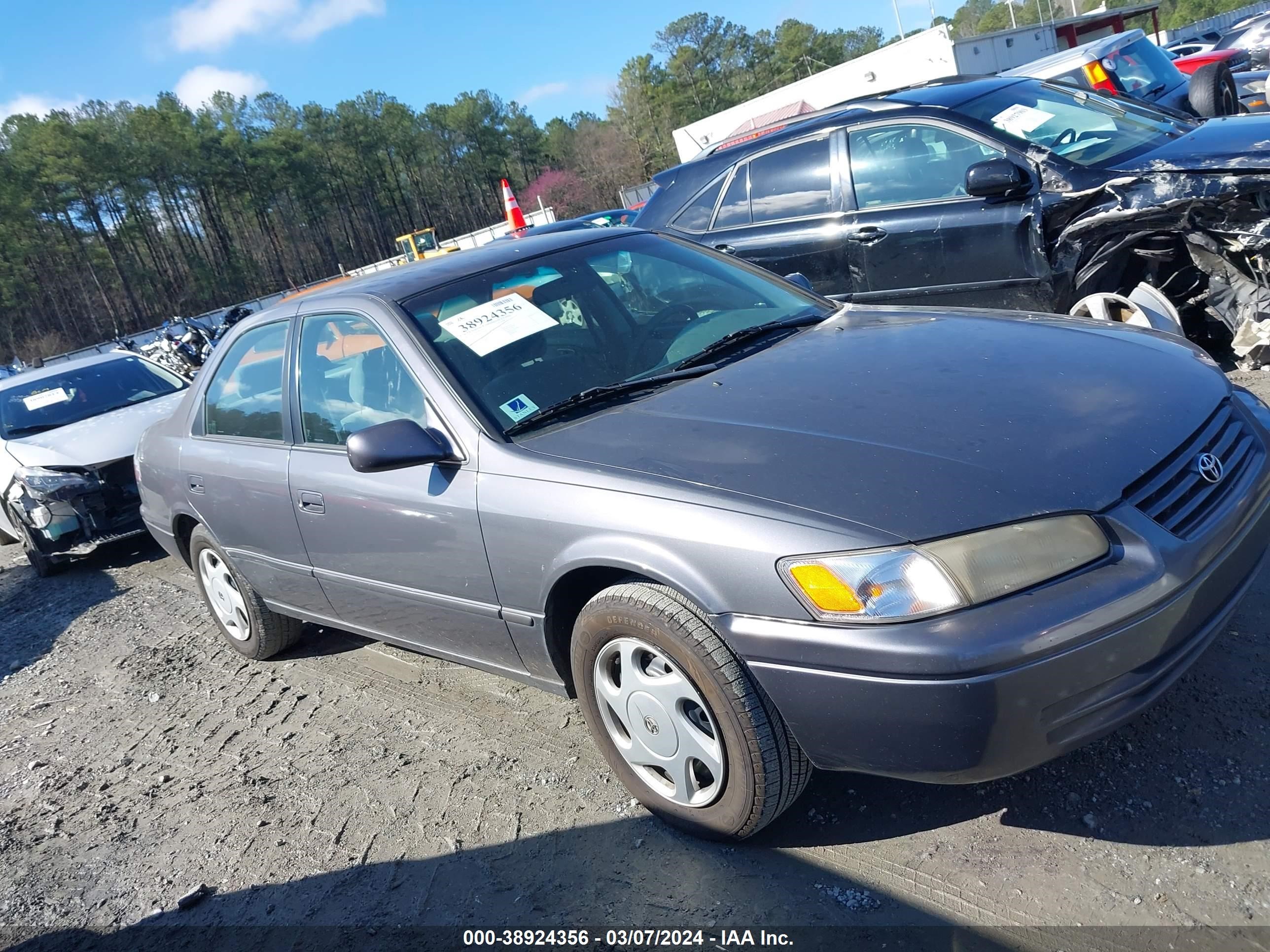 TOYOTA CAMRY 1997 4t1bf22k0vu017345