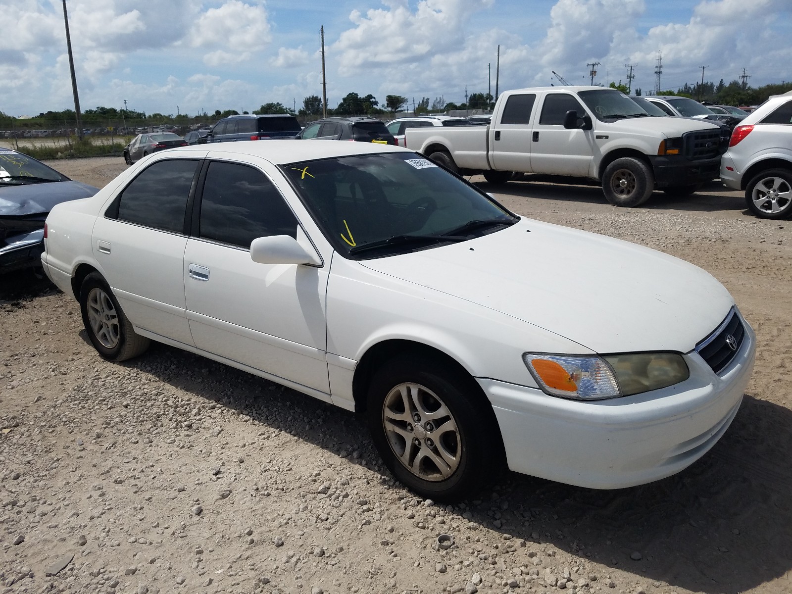 TOYOTA CAMRY LE 2001 4t1bf22k21u965577