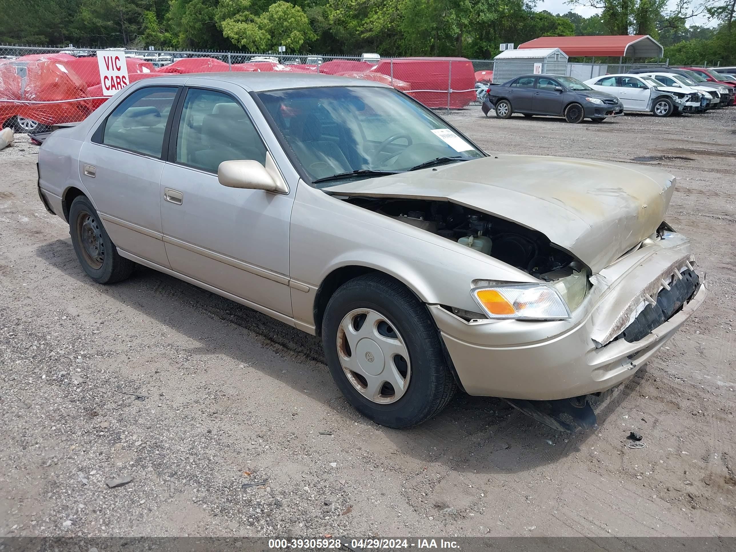 TOYOTA CAMRY 1998 4t1bf22k2wu070078