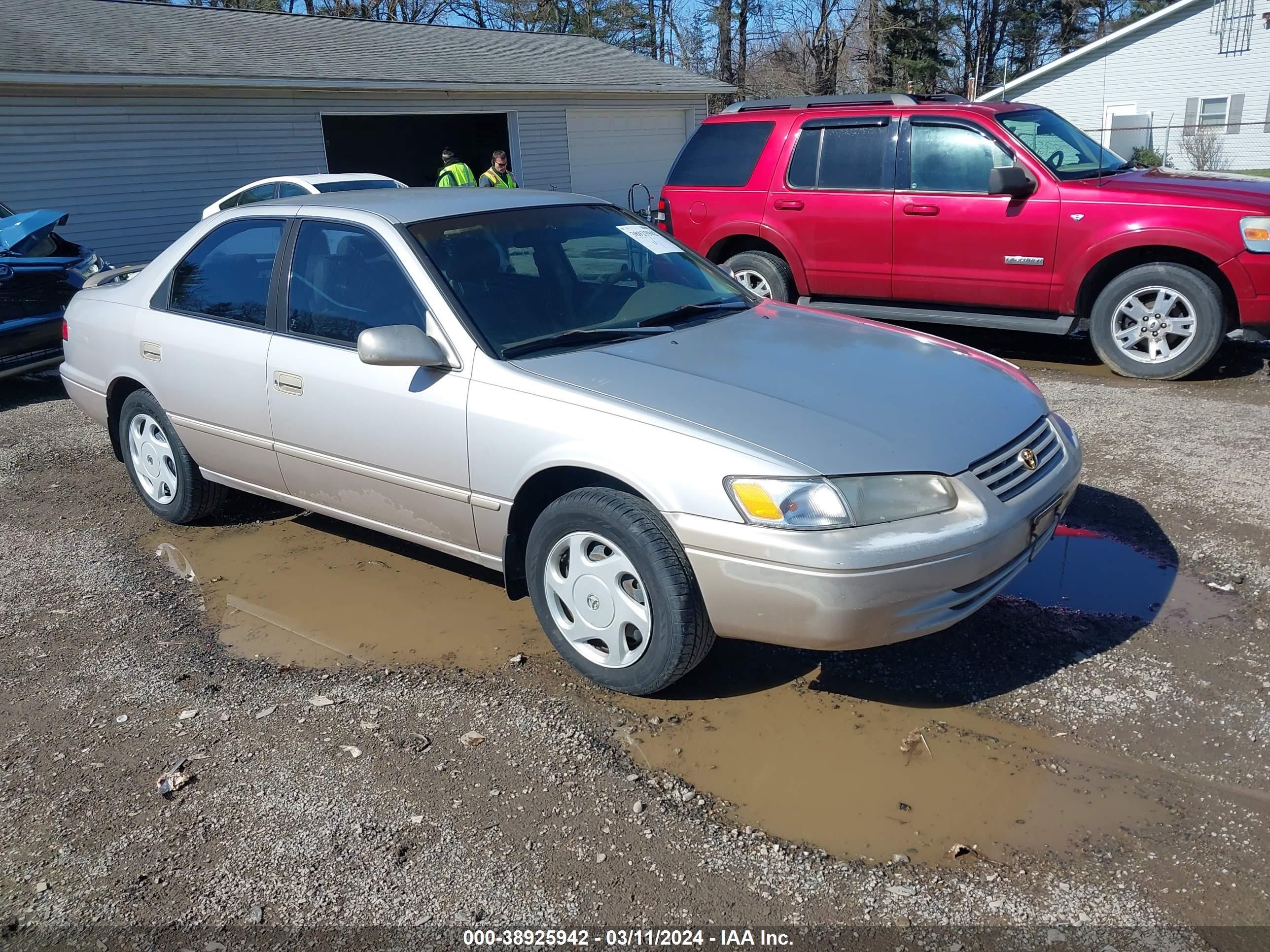 TOYOTA CAMRY 1997 4t1bf22k5vu030043