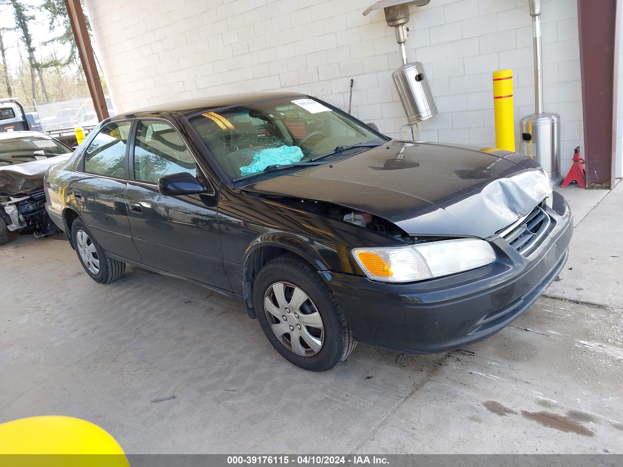 TOYOTA CAMRY 2001 4t1bf22k61u128105