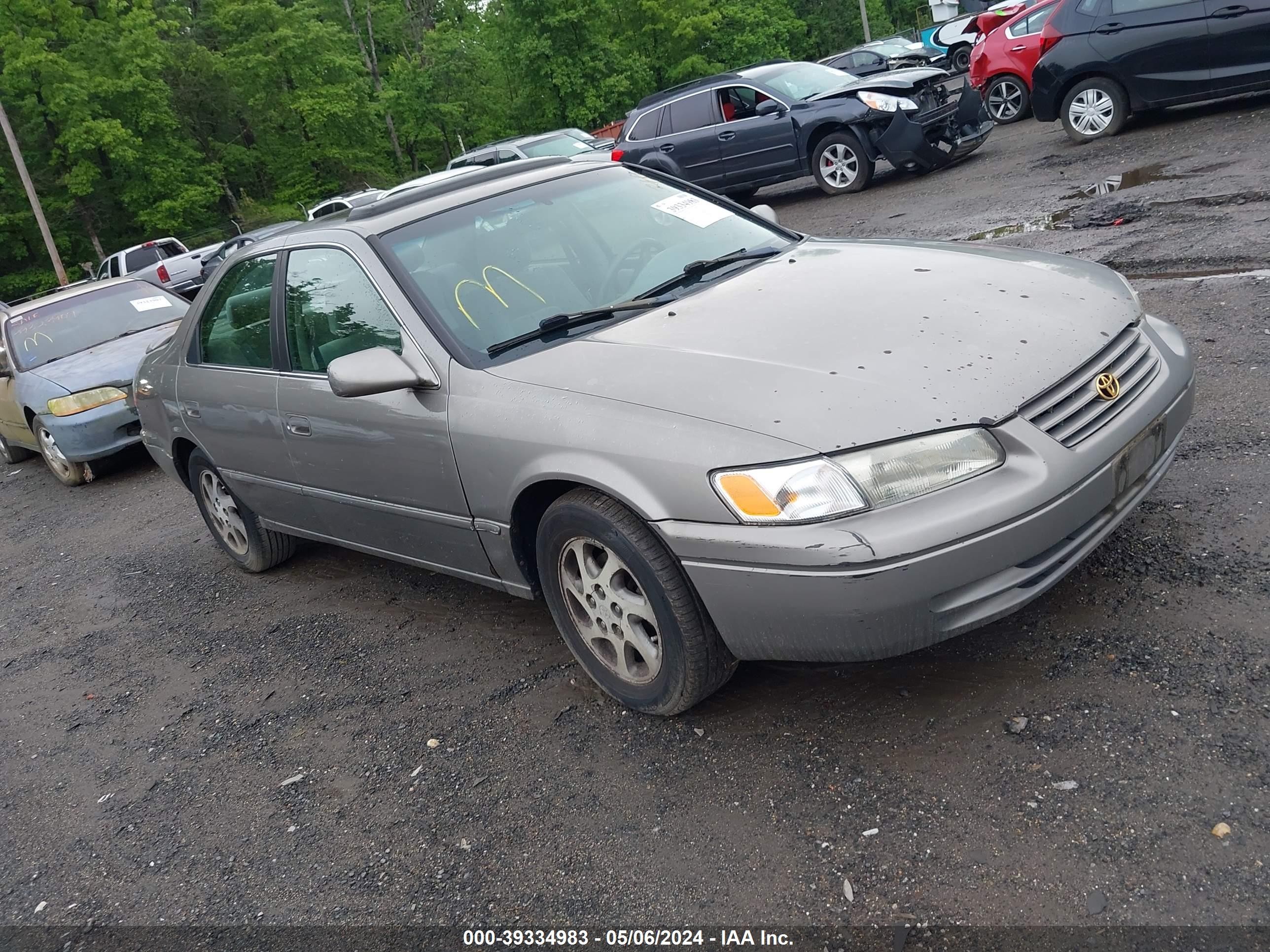 TOYOTA CAMRY 1998 4t1bf22kxwu069289