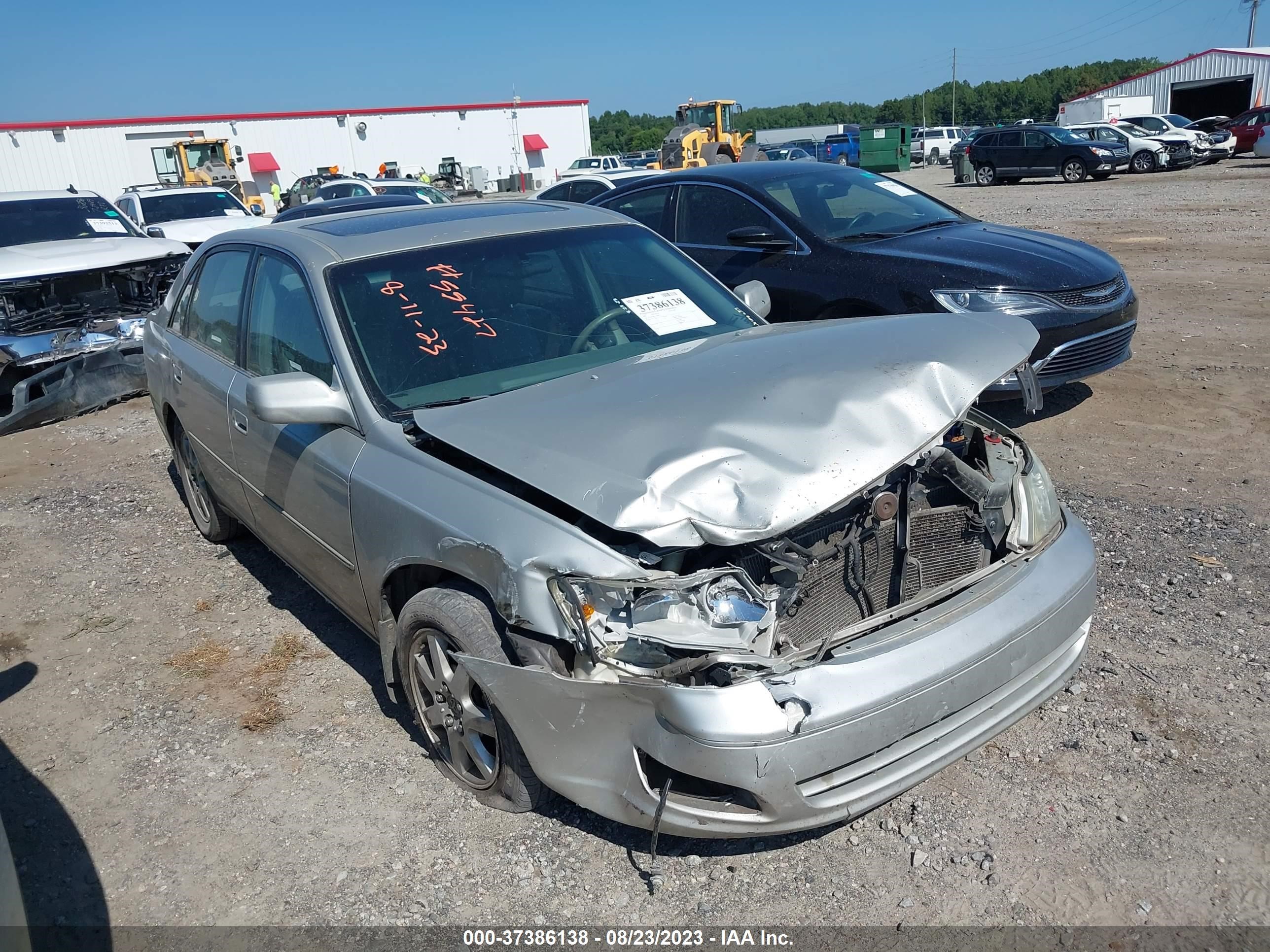 TOYOTA AVALON 2001 4t1bf28b11u188235