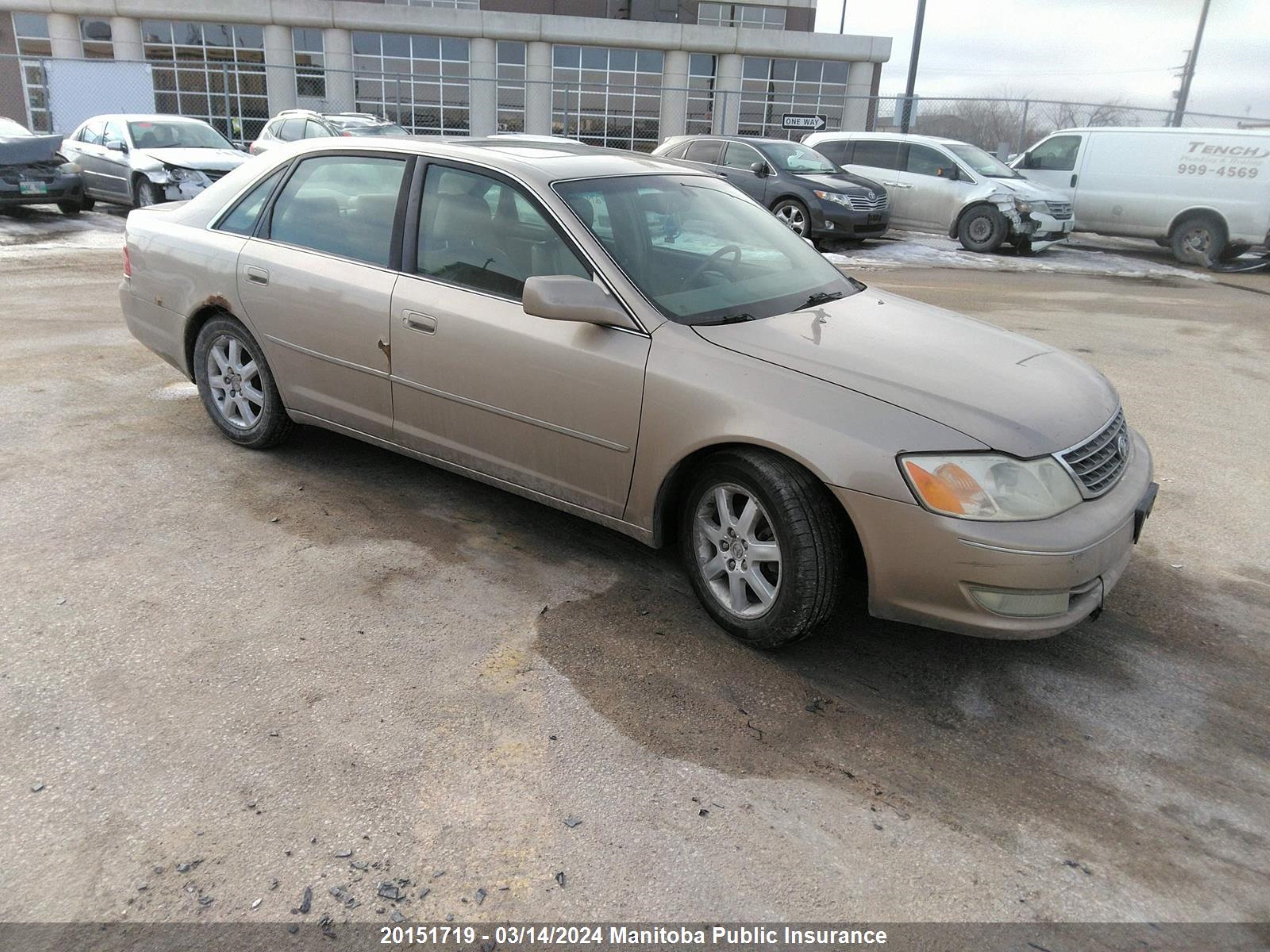 TOYOTA AVALON 2003 4t1bf28b13u274566