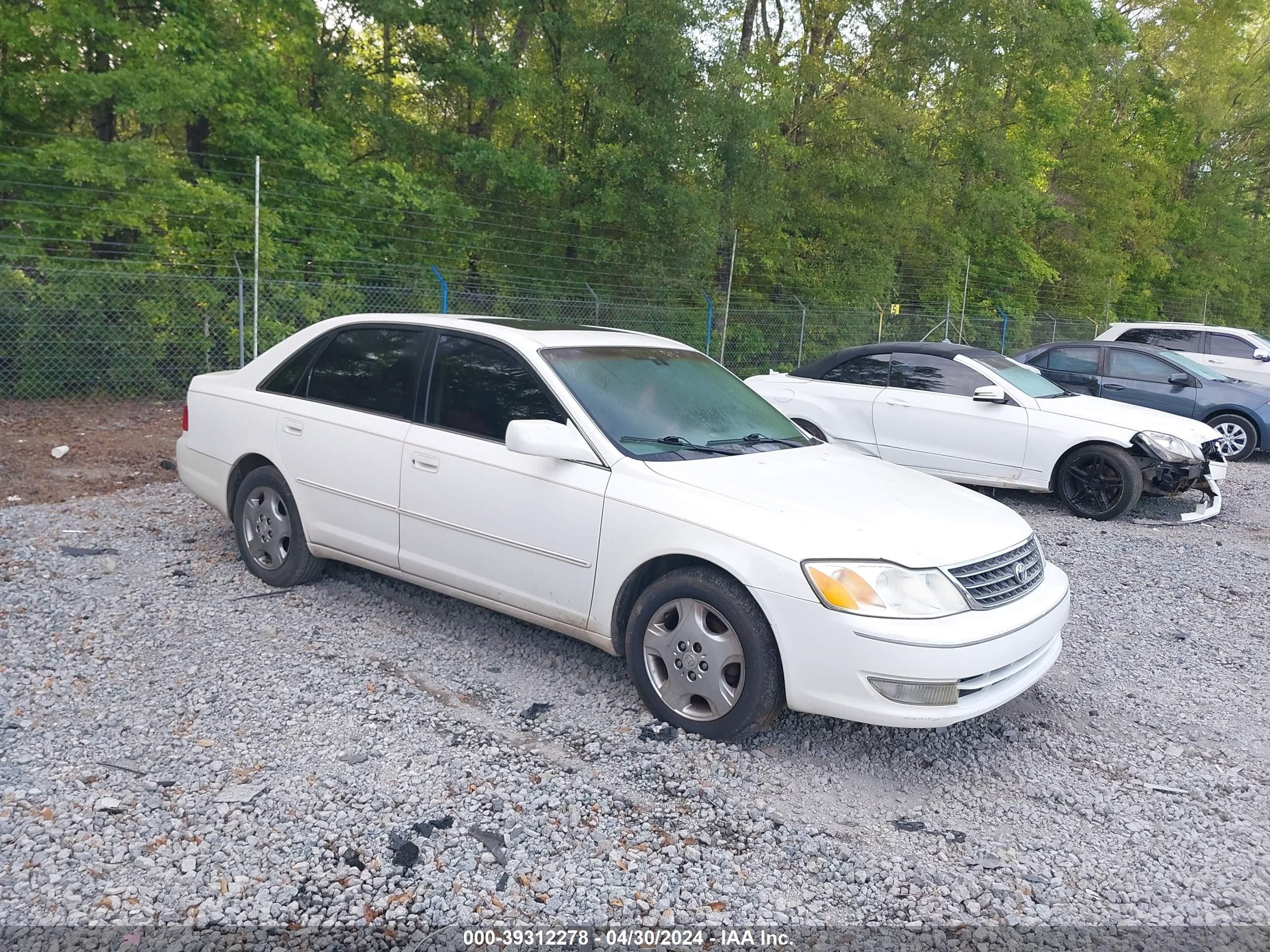 TOYOTA AVALON 2003 4t1bf28b13u300762