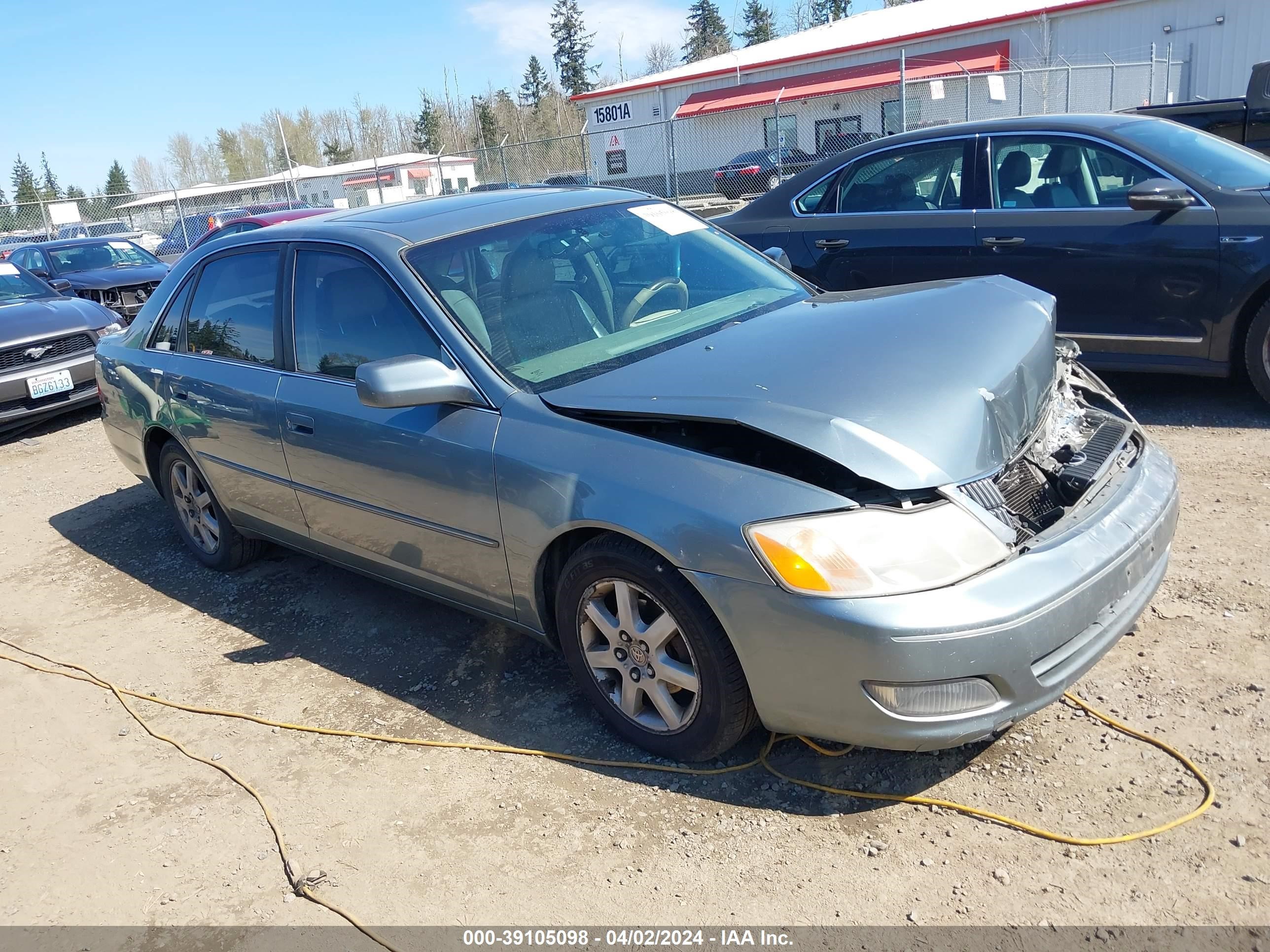 TOYOTA AVALON 2000 4t1bf28b1yu035350