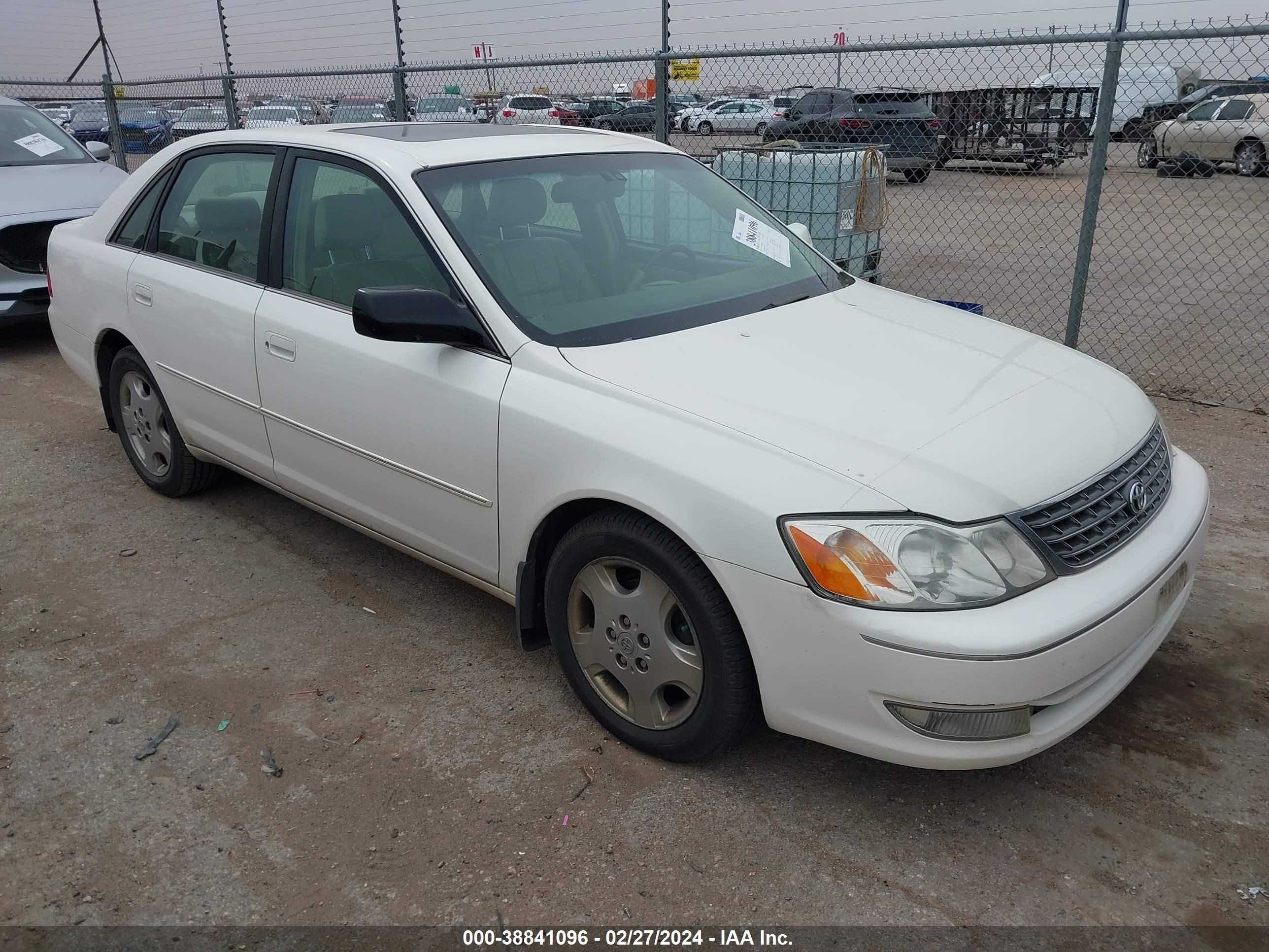 TOYOTA AVALON 2004 4t1bf28b24u349521