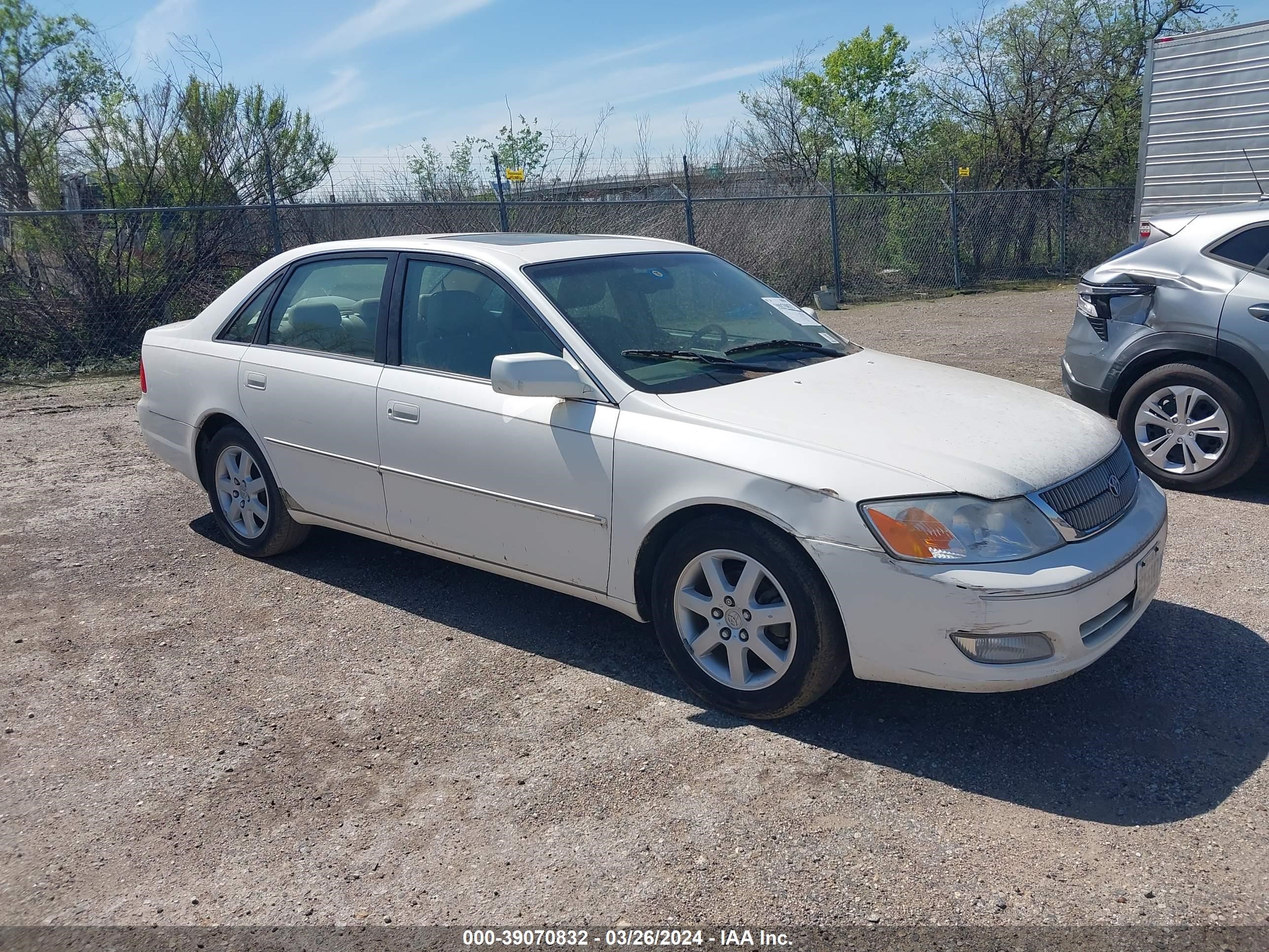 TOYOTA AVALON 2000 4t1bf28b2yu067921