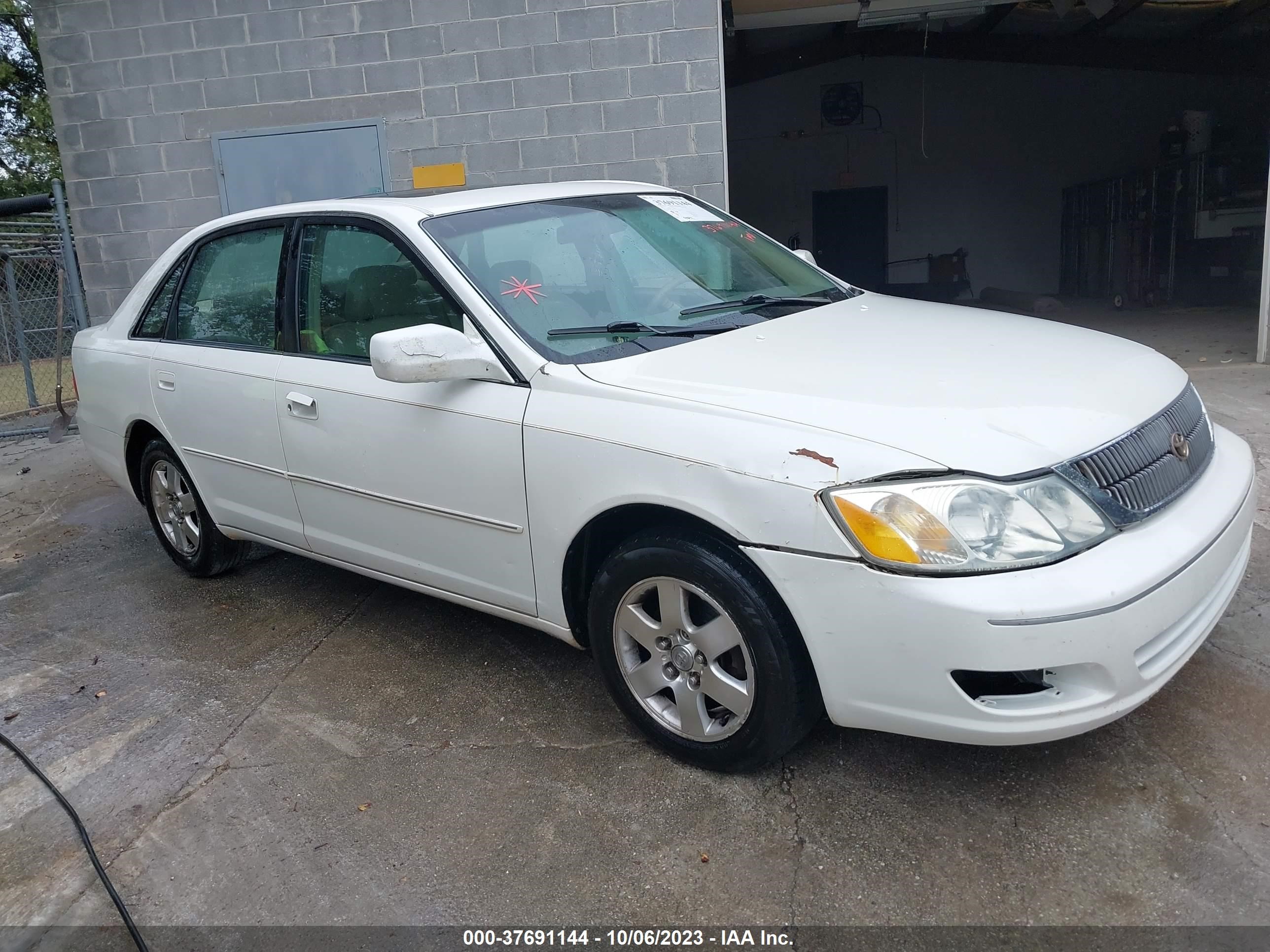 TOYOTA AVALON 2001 4t1bf28b31u150585