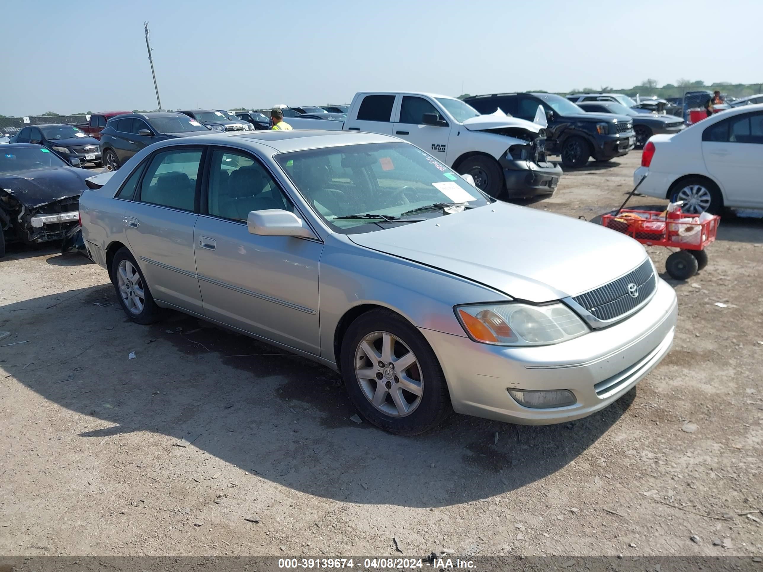 TOYOTA AVALON 2002 4t1bf28b32u198802