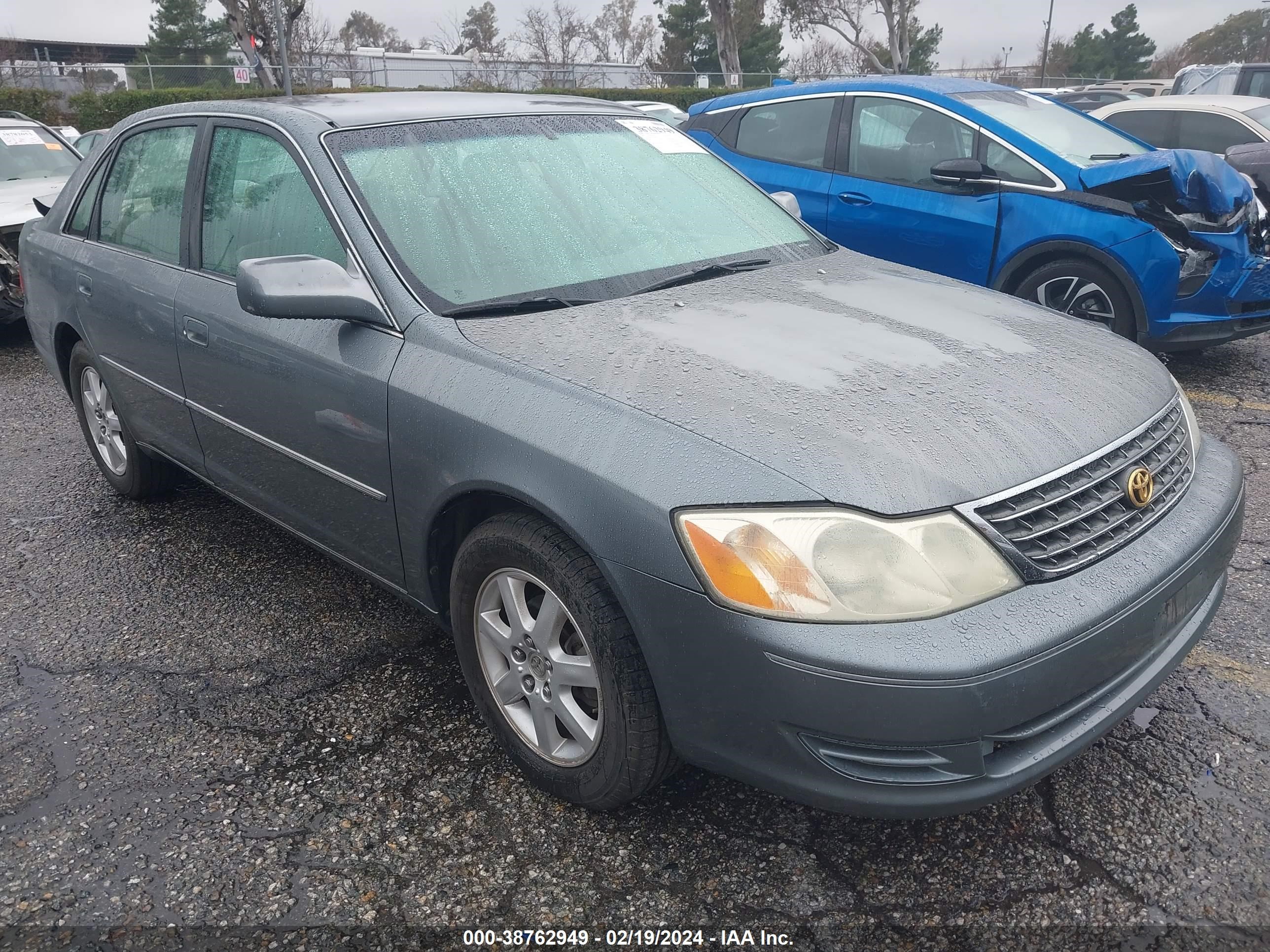 TOYOTA AVALON 2003 4t1bf28b33u328594