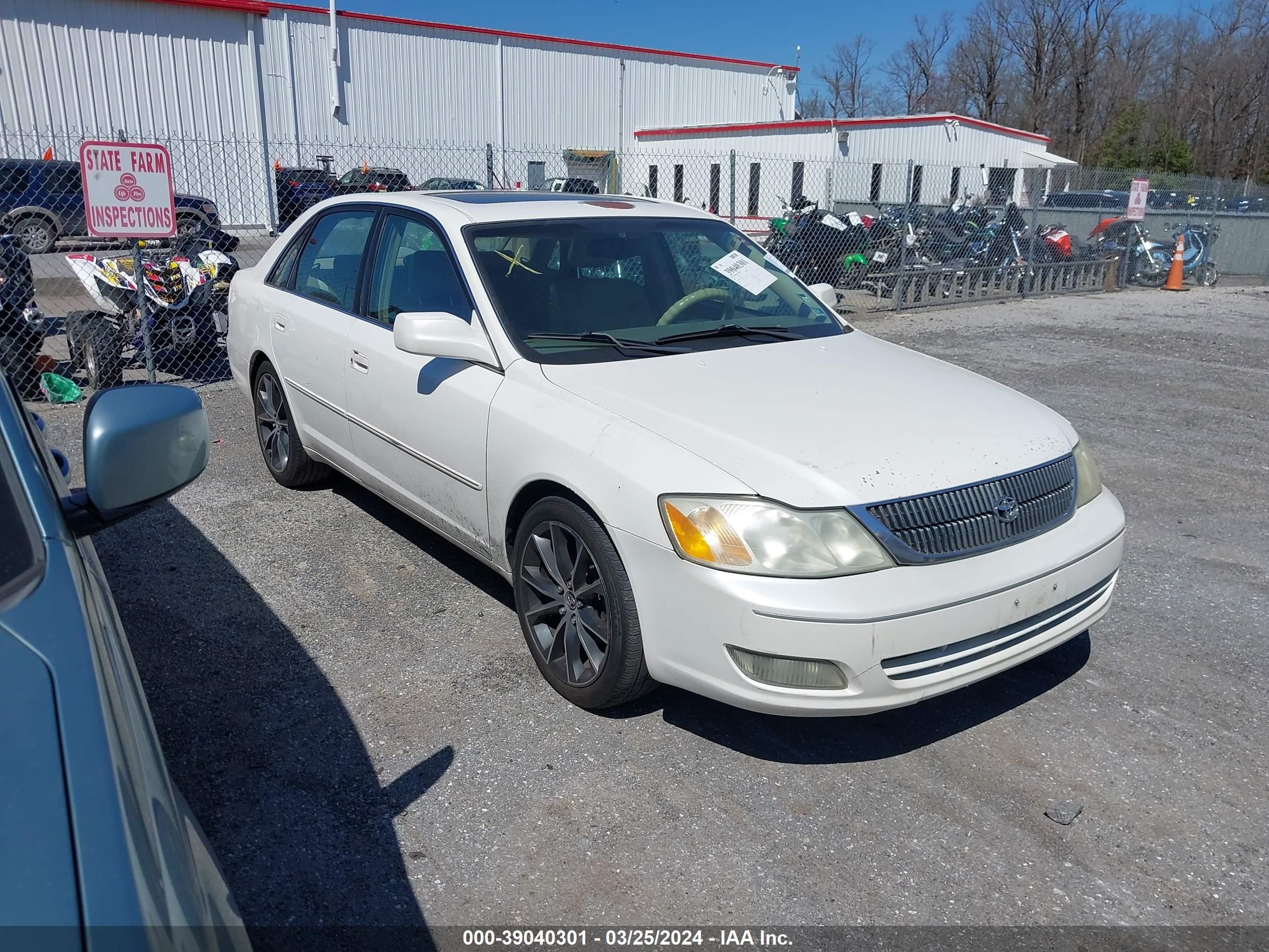 TOYOTA AVALON 2001 4t1bf28b41u162406