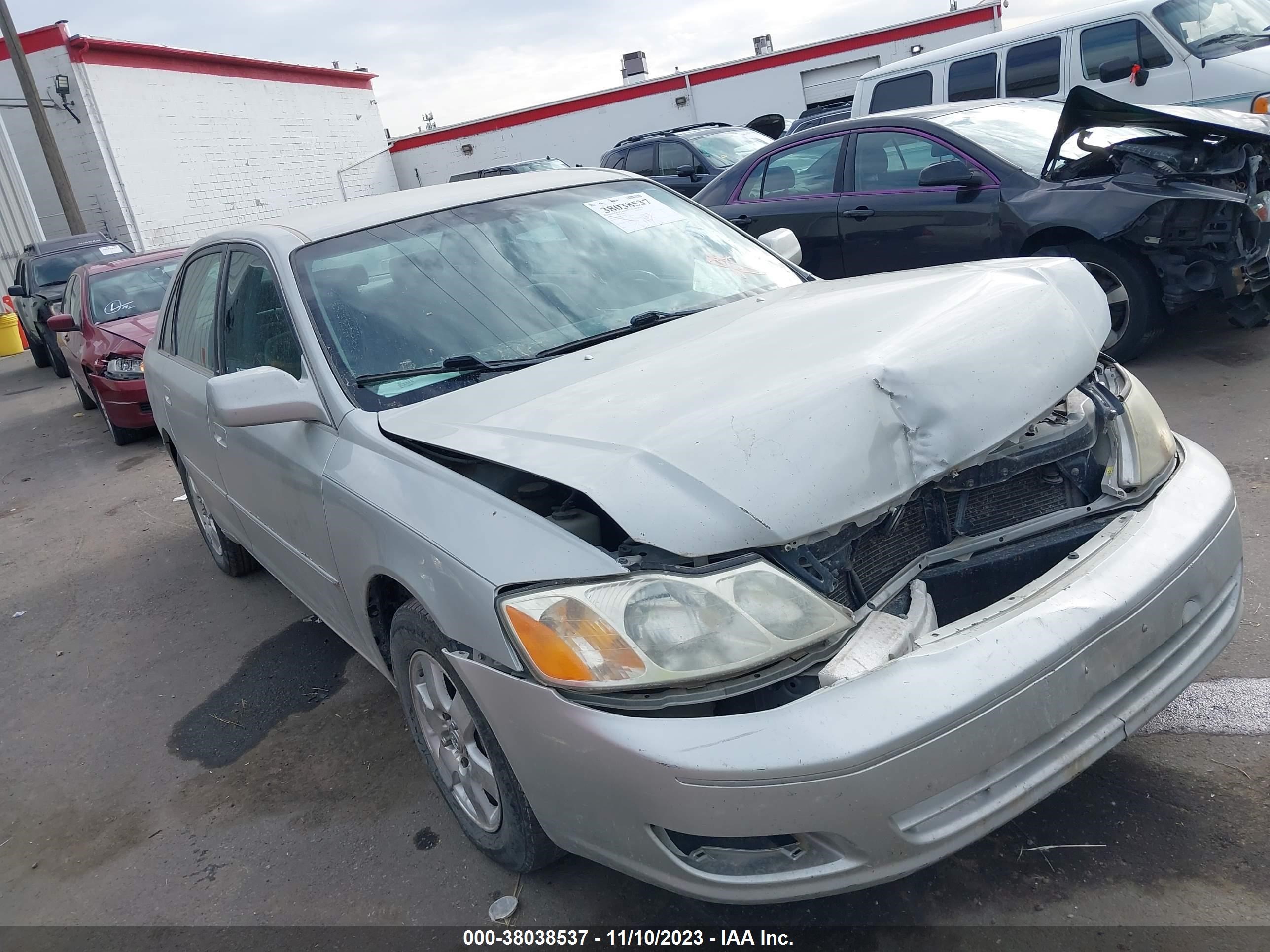 TOYOTA AVALON 2001 4t1bf28b41u172000