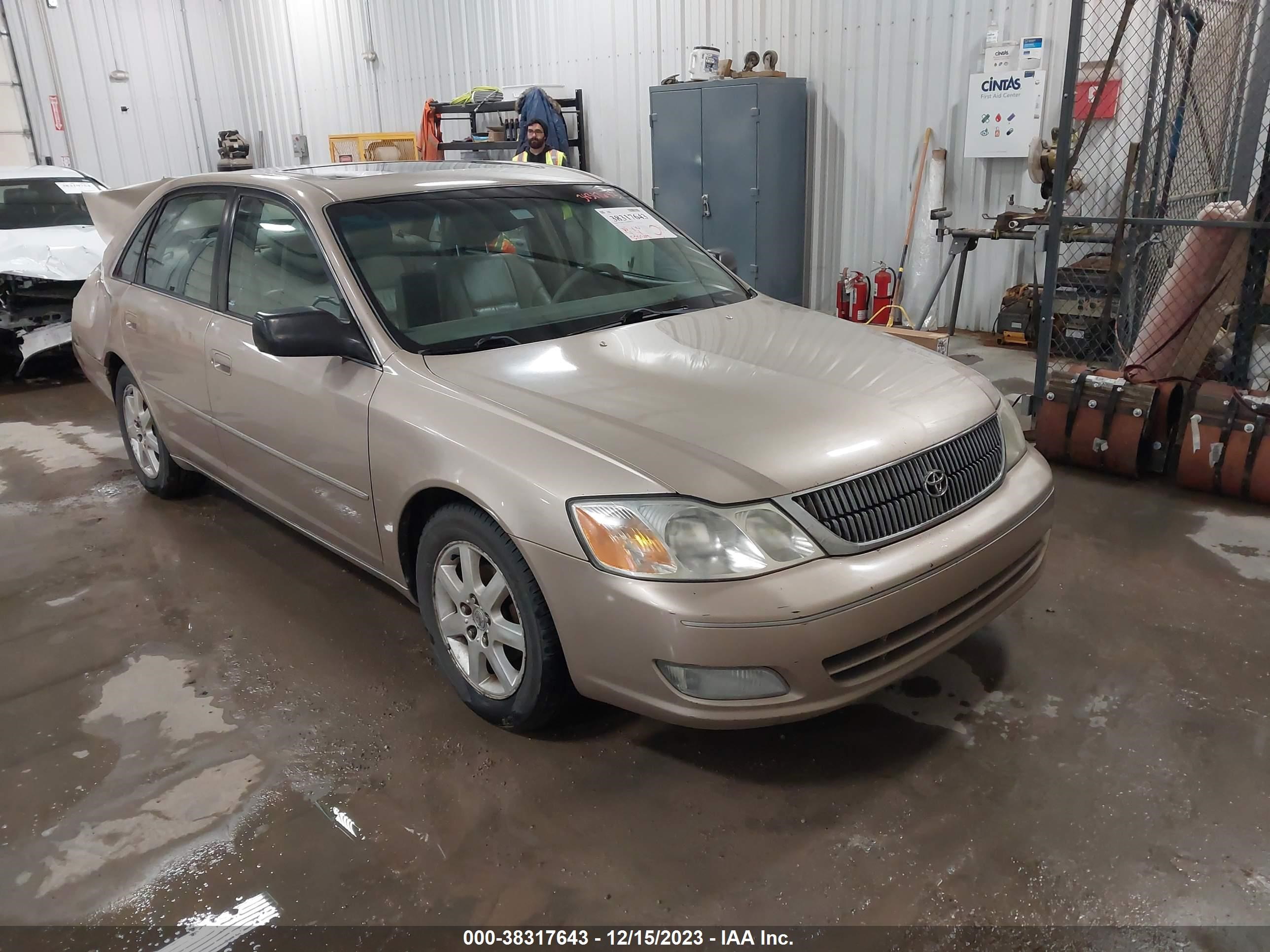 TOYOTA AVALON 2001 4t1bf28b41u196023