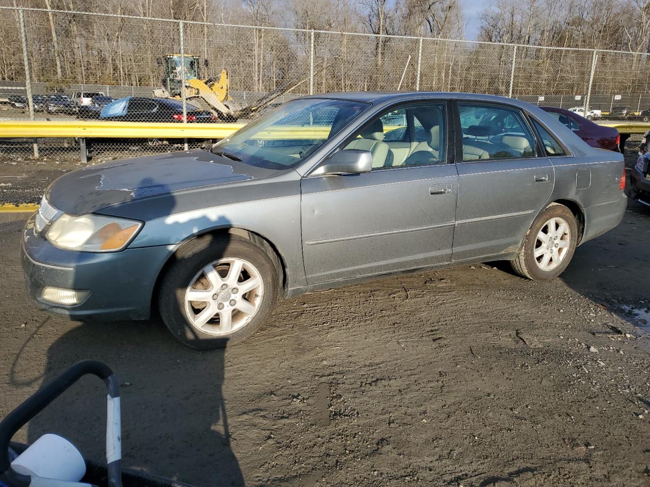 TOYOTA AVALON 2002 4t1bf28b42u264225