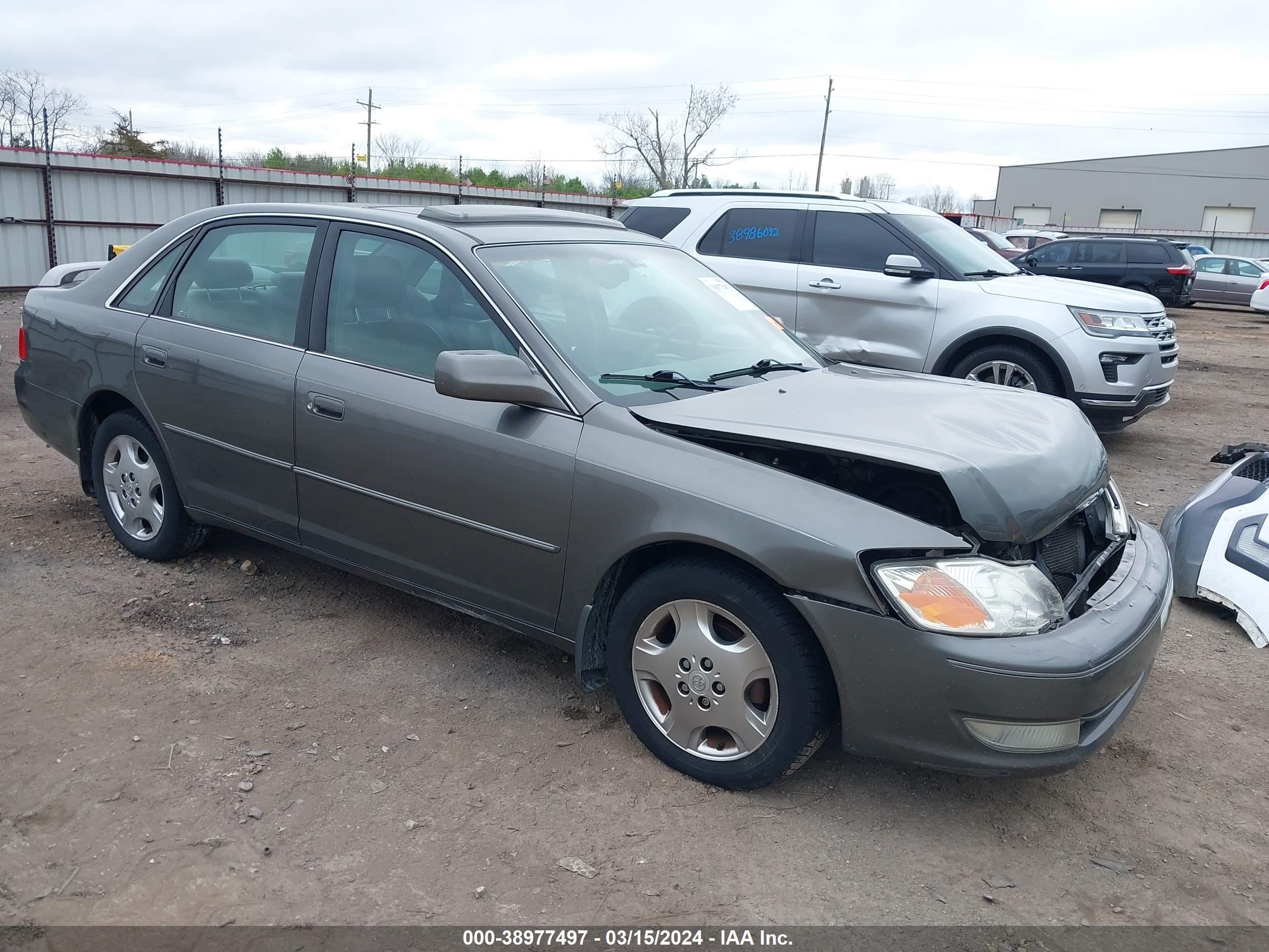 TOYOTA AVALON 2003 4t1bf28b43u307012