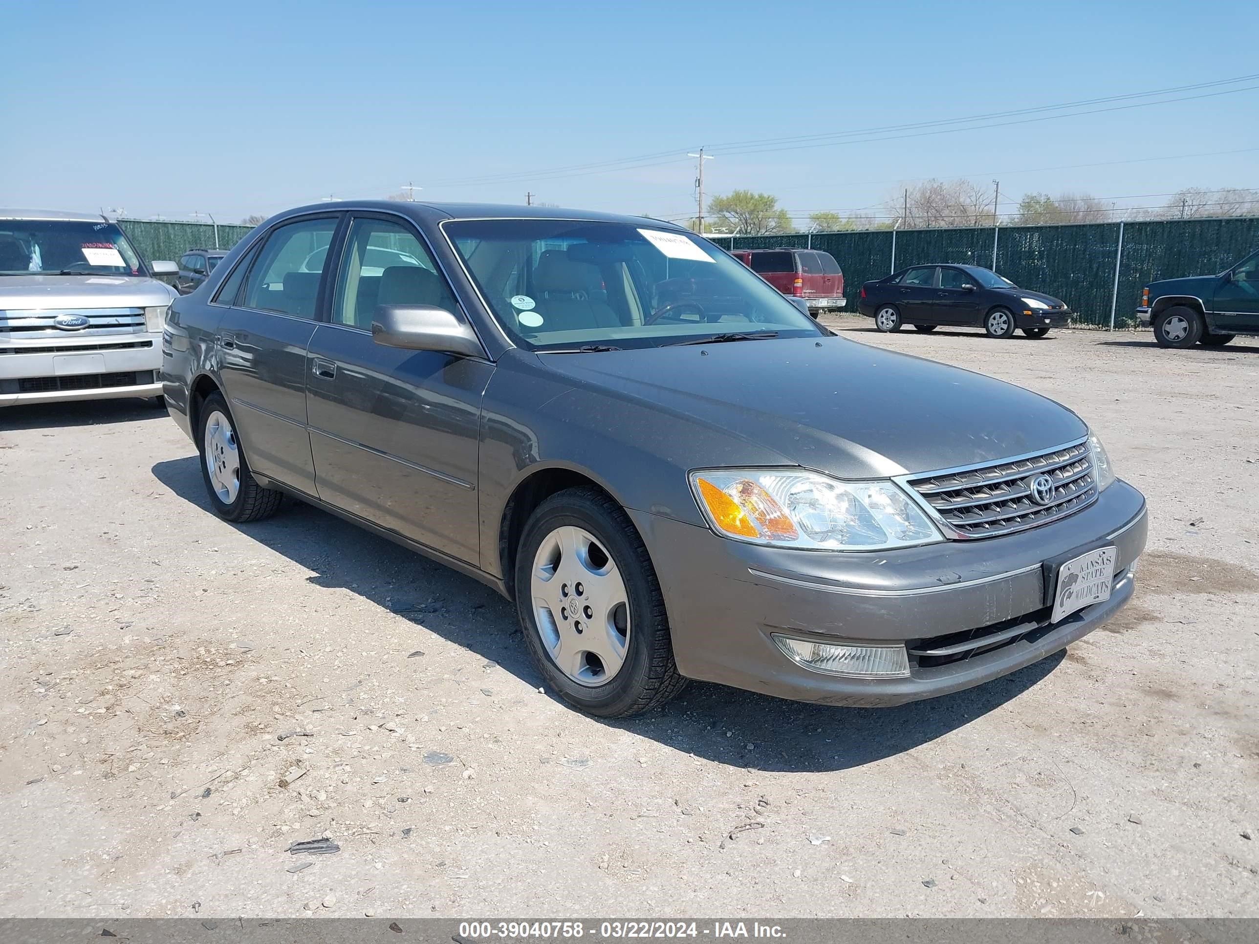 TOYOTA AVALON 2004 4t1bf28b44u389289