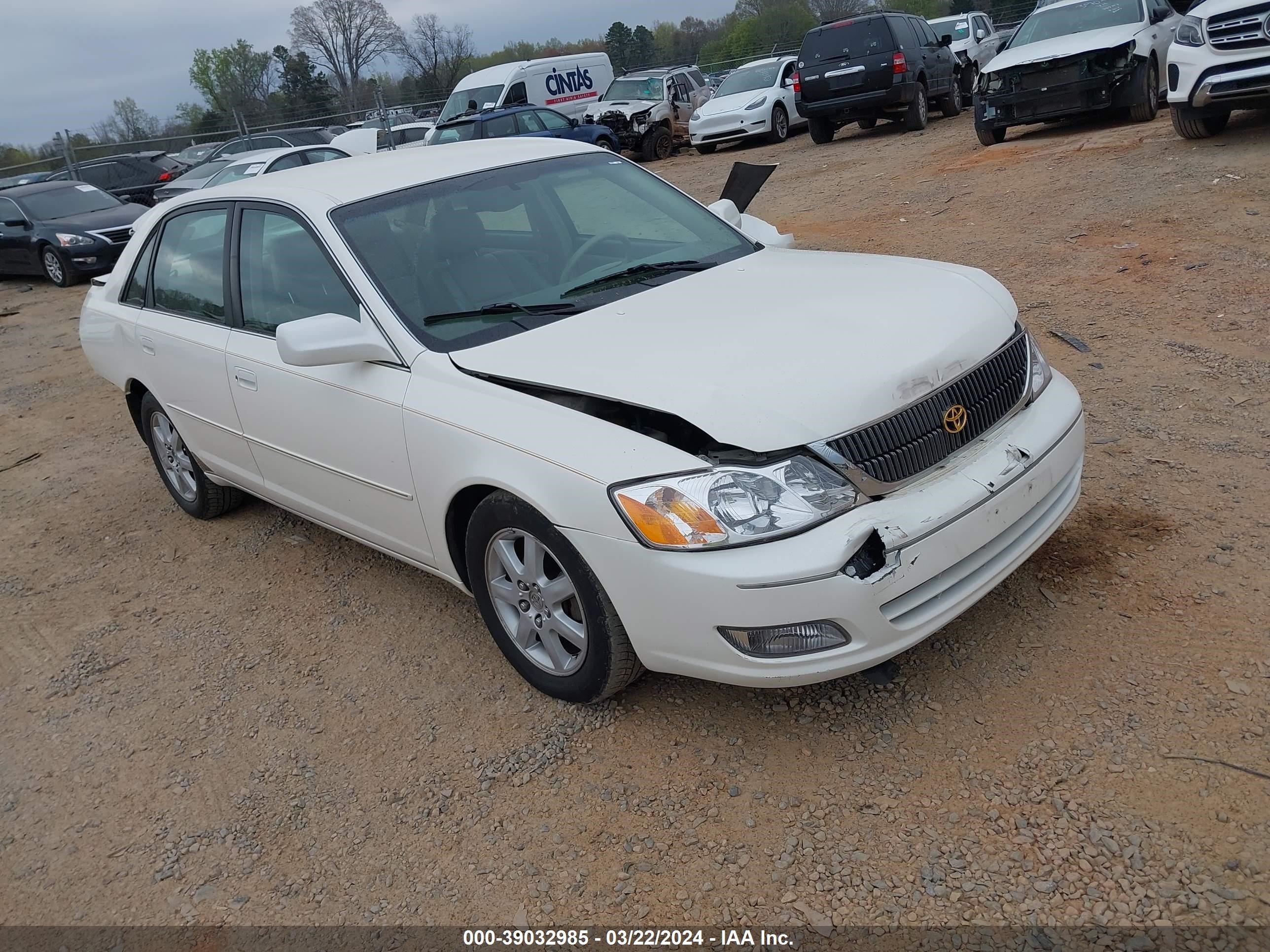 TOYOTA AVALON 2000 4t1bf28b5yu024688