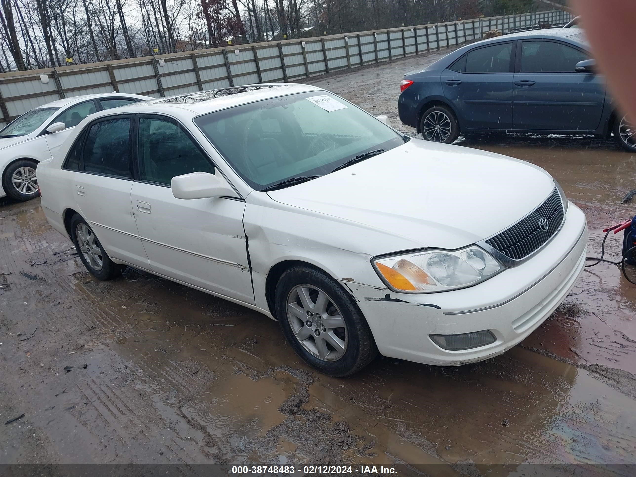 TOYOTA AVALON 2000 4t1bf28b5yu048456