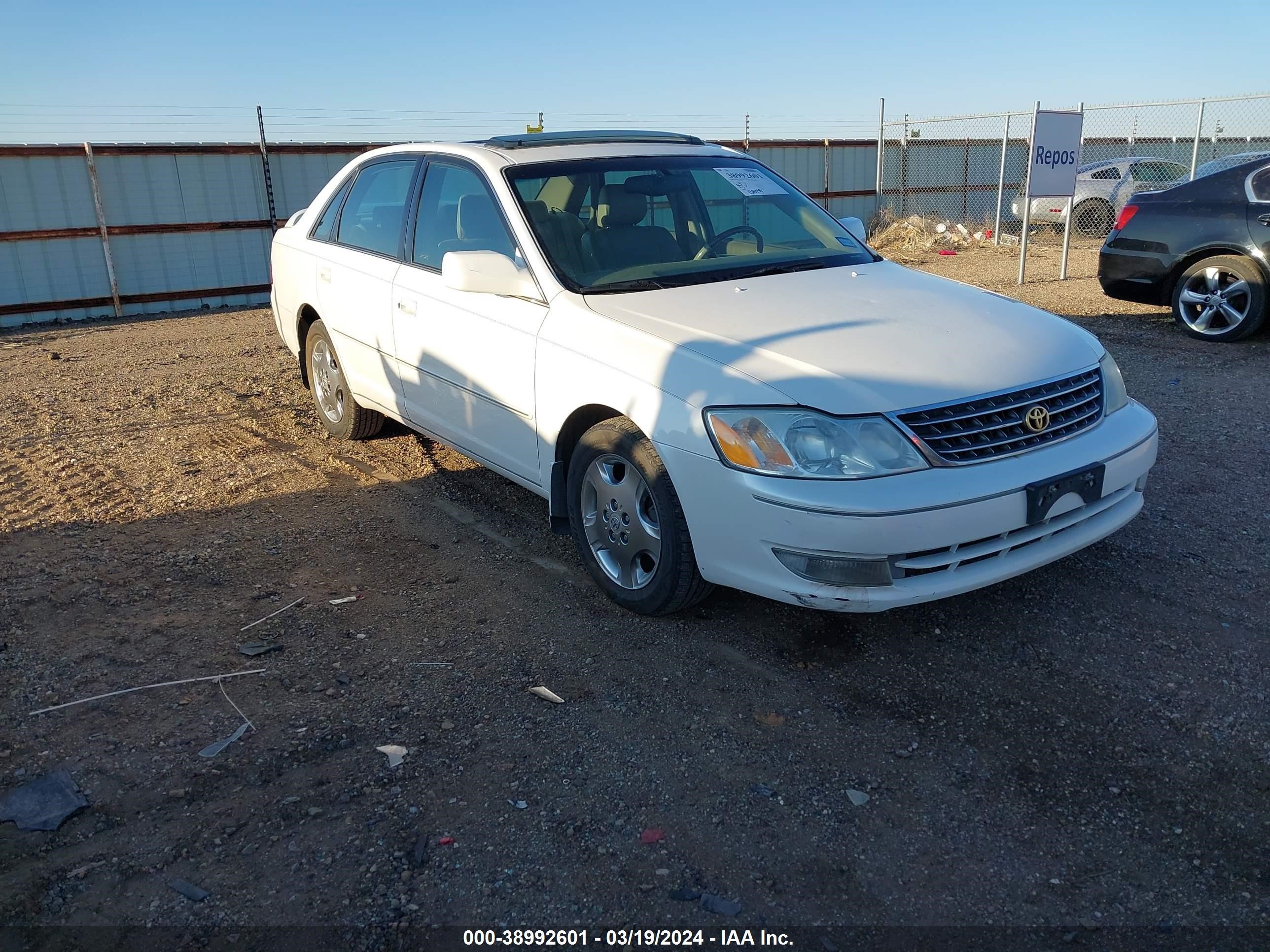 TOYOTA AVALON 2004 4t1bf28b74u359803