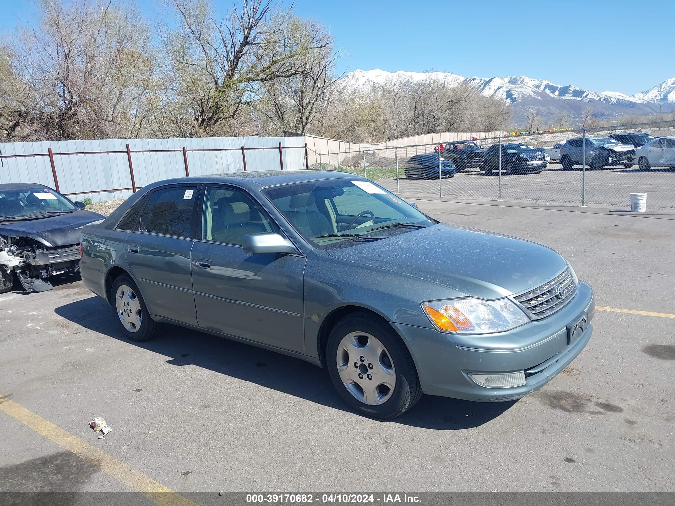 TOYOTA AVALON 2004 4t1bf28b74u382577