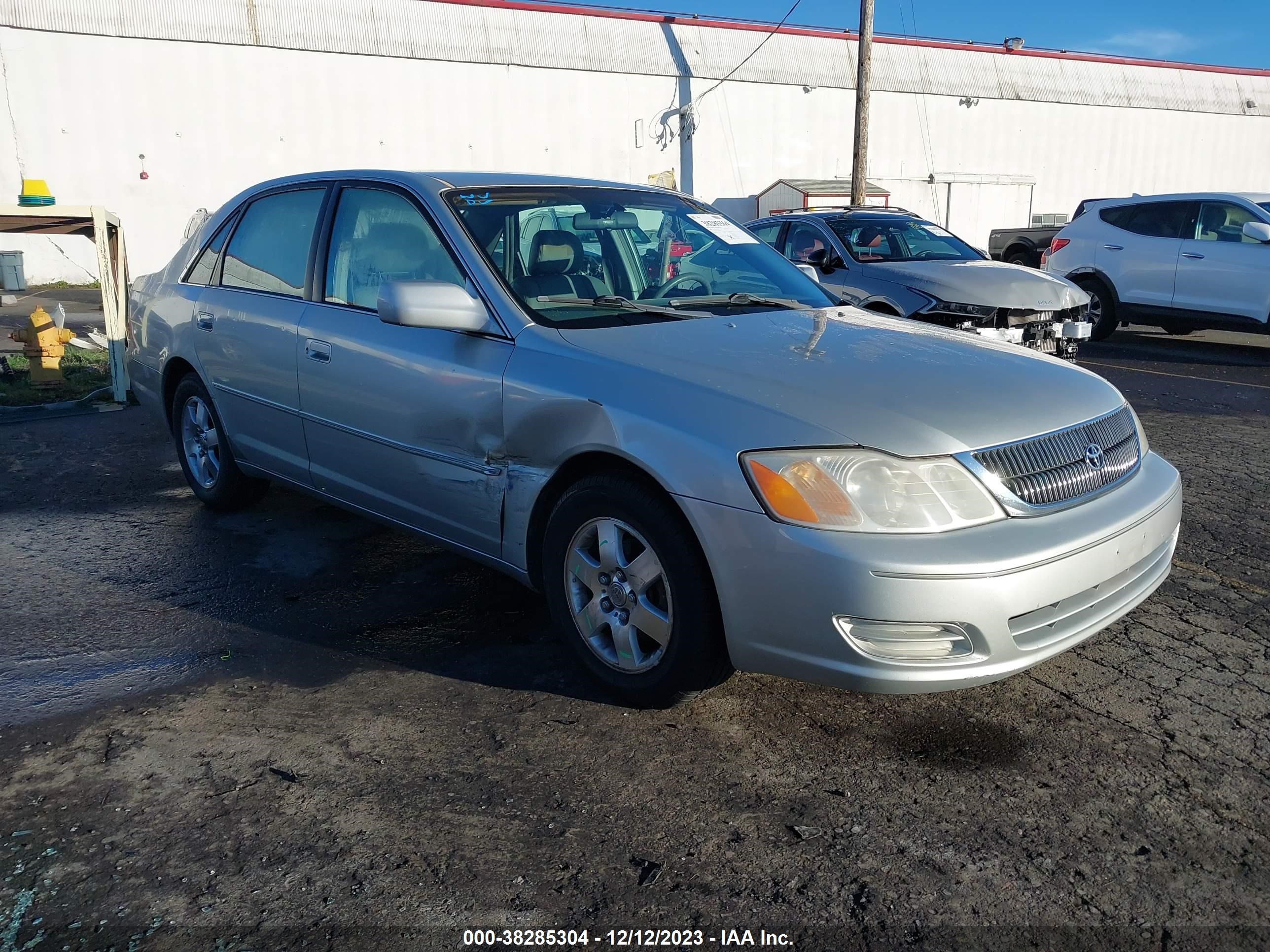 TOYOTA AVALON 2000 4t1bf28b7yu044473