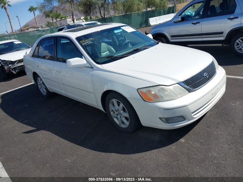 TOYOTA AVALON 2001 4t1bf28b81u115878