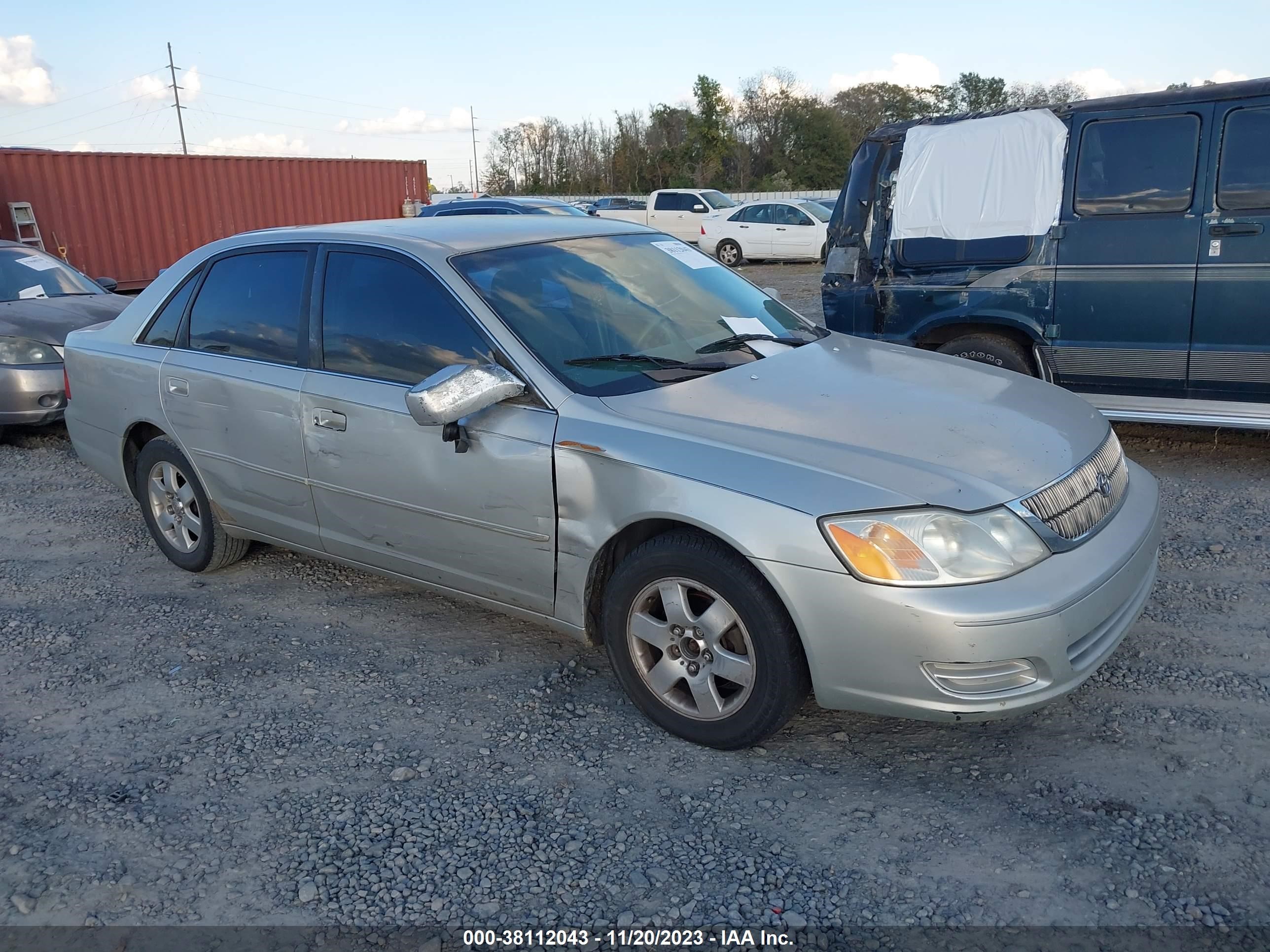 TOYOTA AVALON 2001 4t1bf28b81u148279