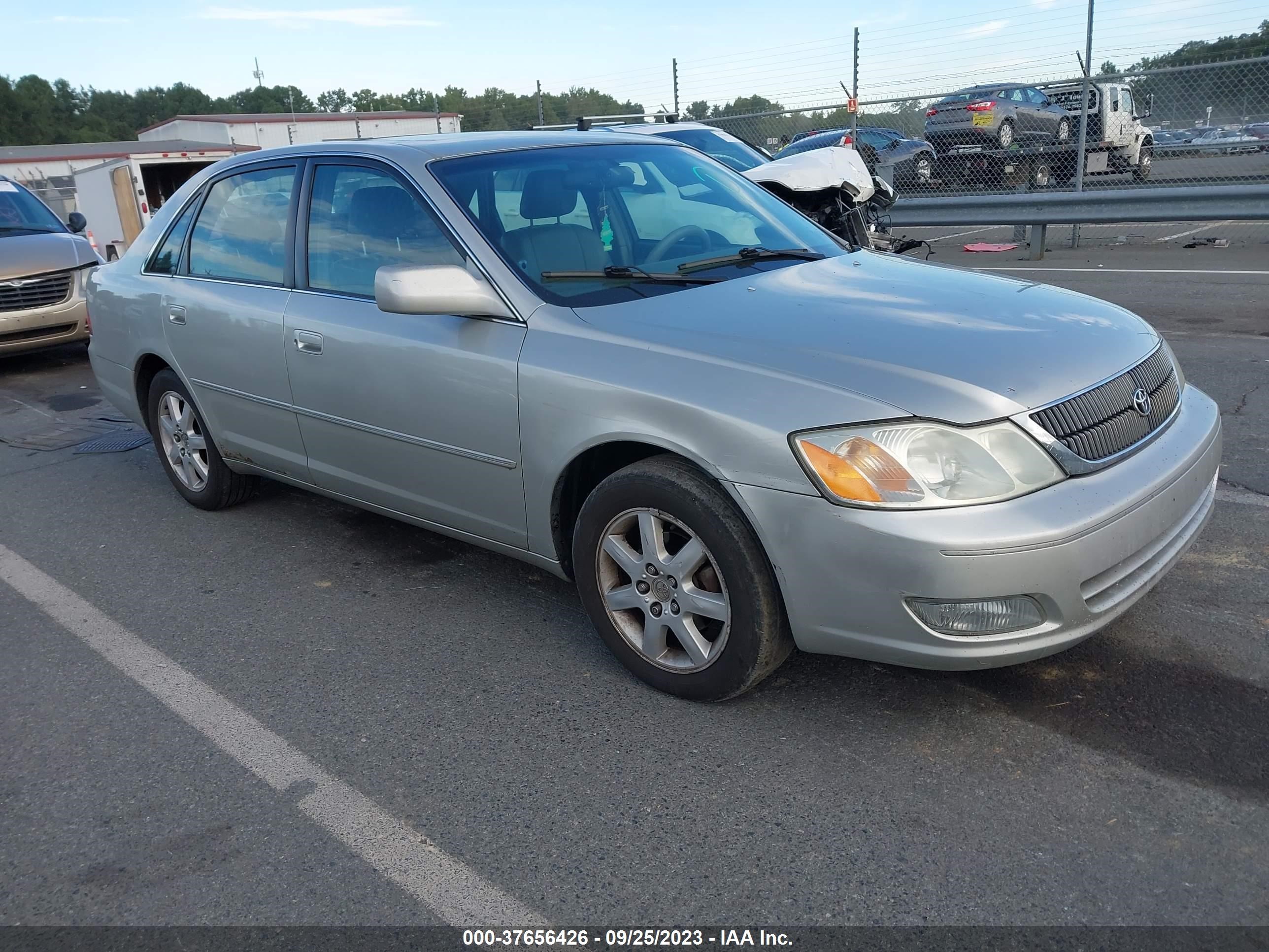 TOYOTA AVALON 2002 4t1bf28b82u201810