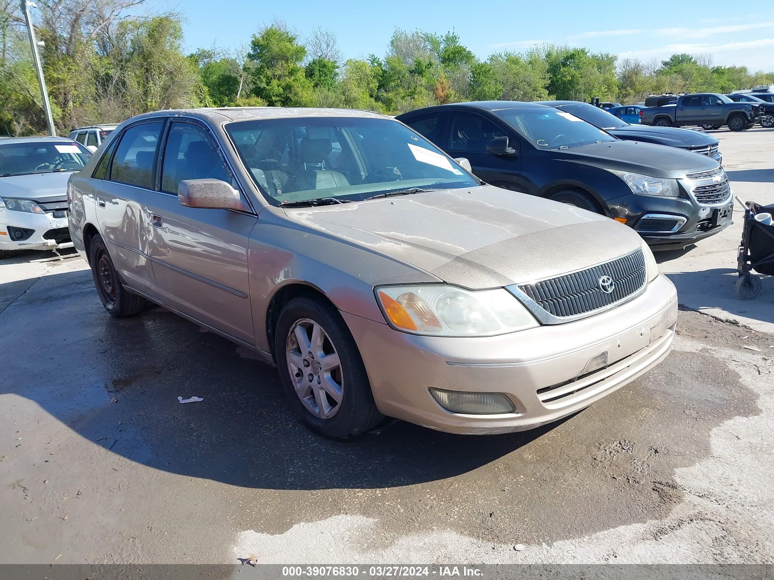 TOYOTA AVALON 2002 4t1bf28b82u248321